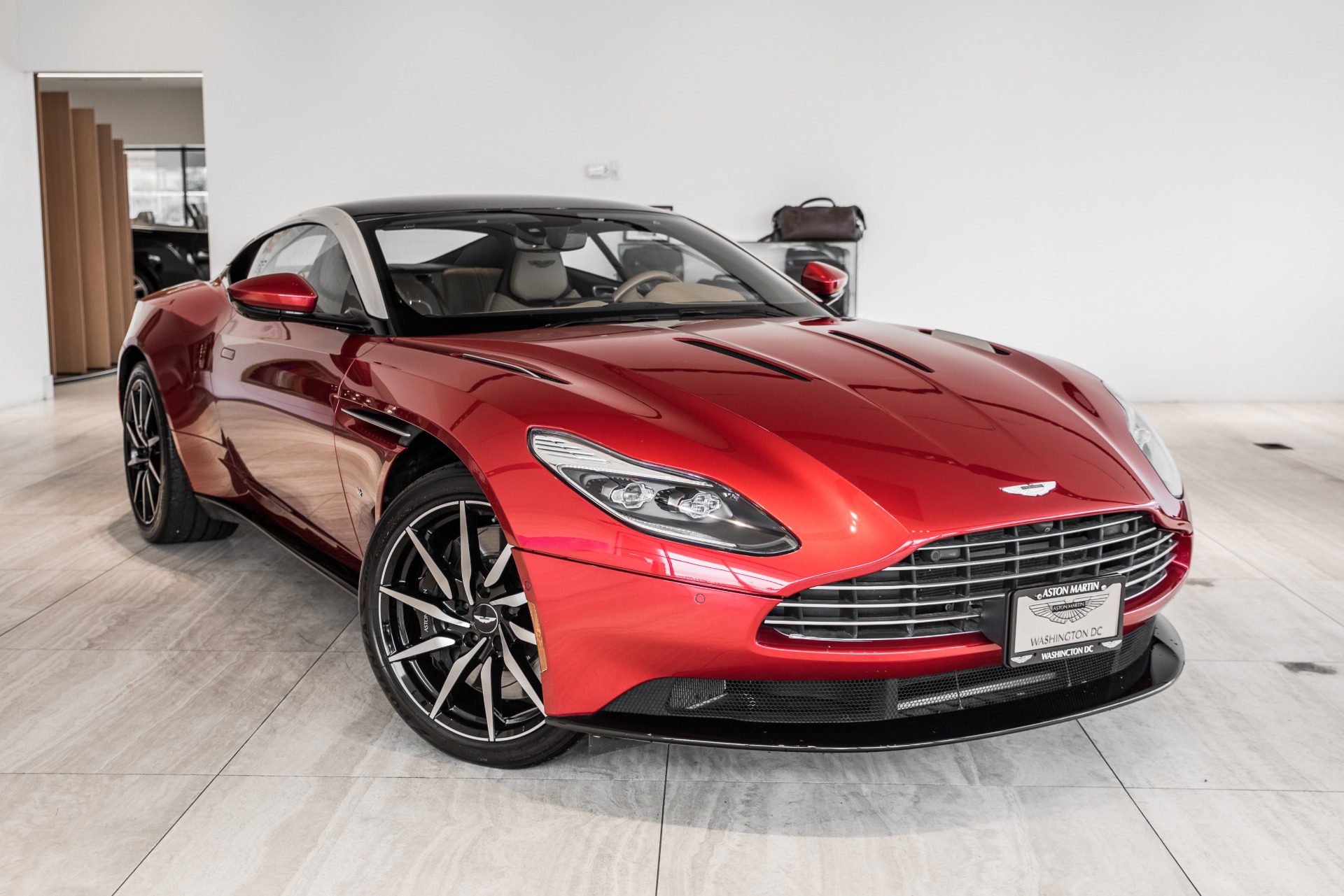 Used 2017 Aston Martin DB11 | Vienna, VA