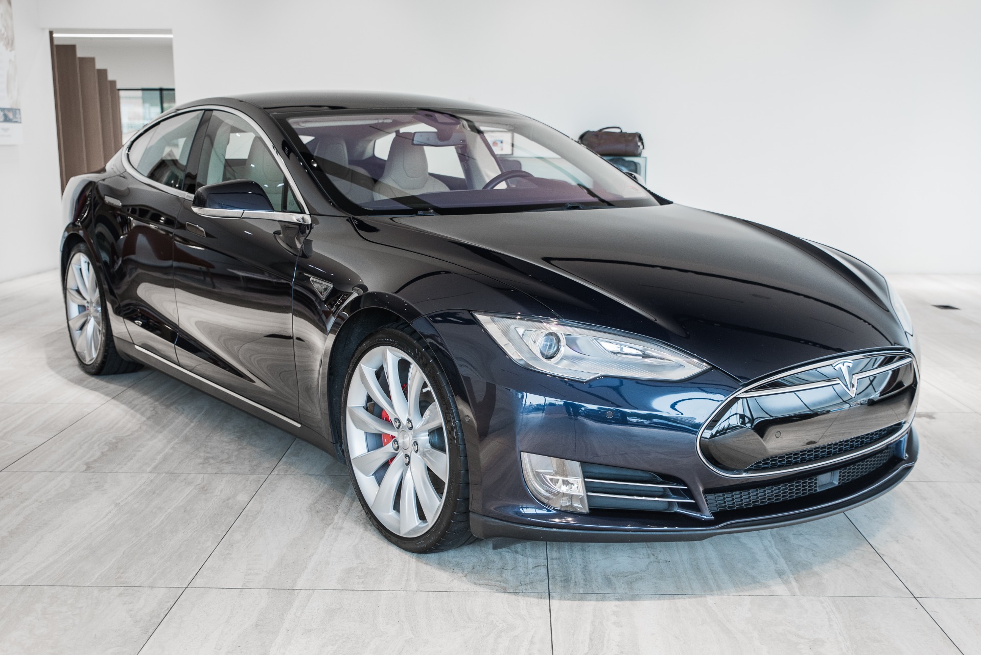Used 2014 Tesla Model S | St. Petersburg, FL