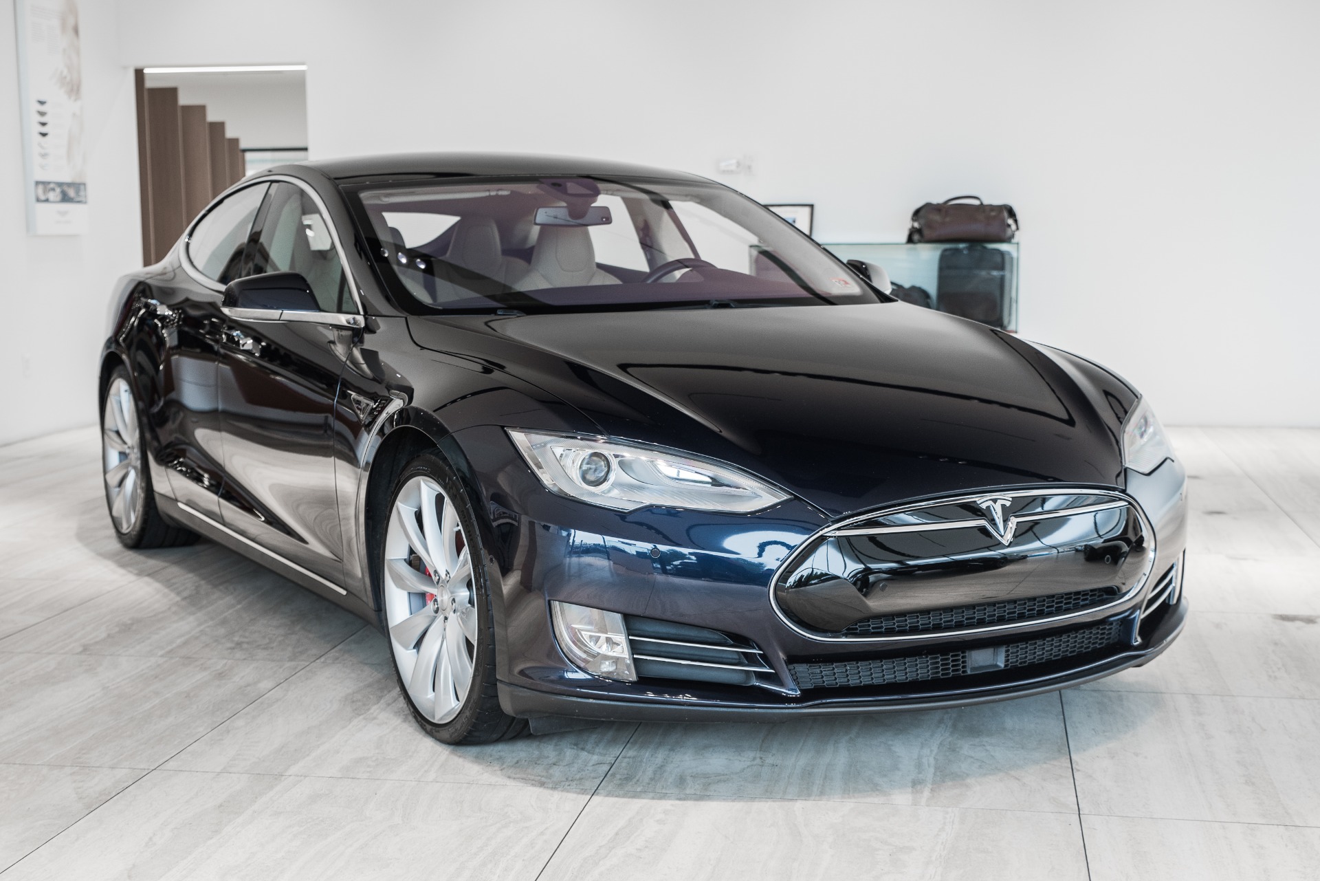 Used 2014 Tesla Model S | St. Petersburg, FL