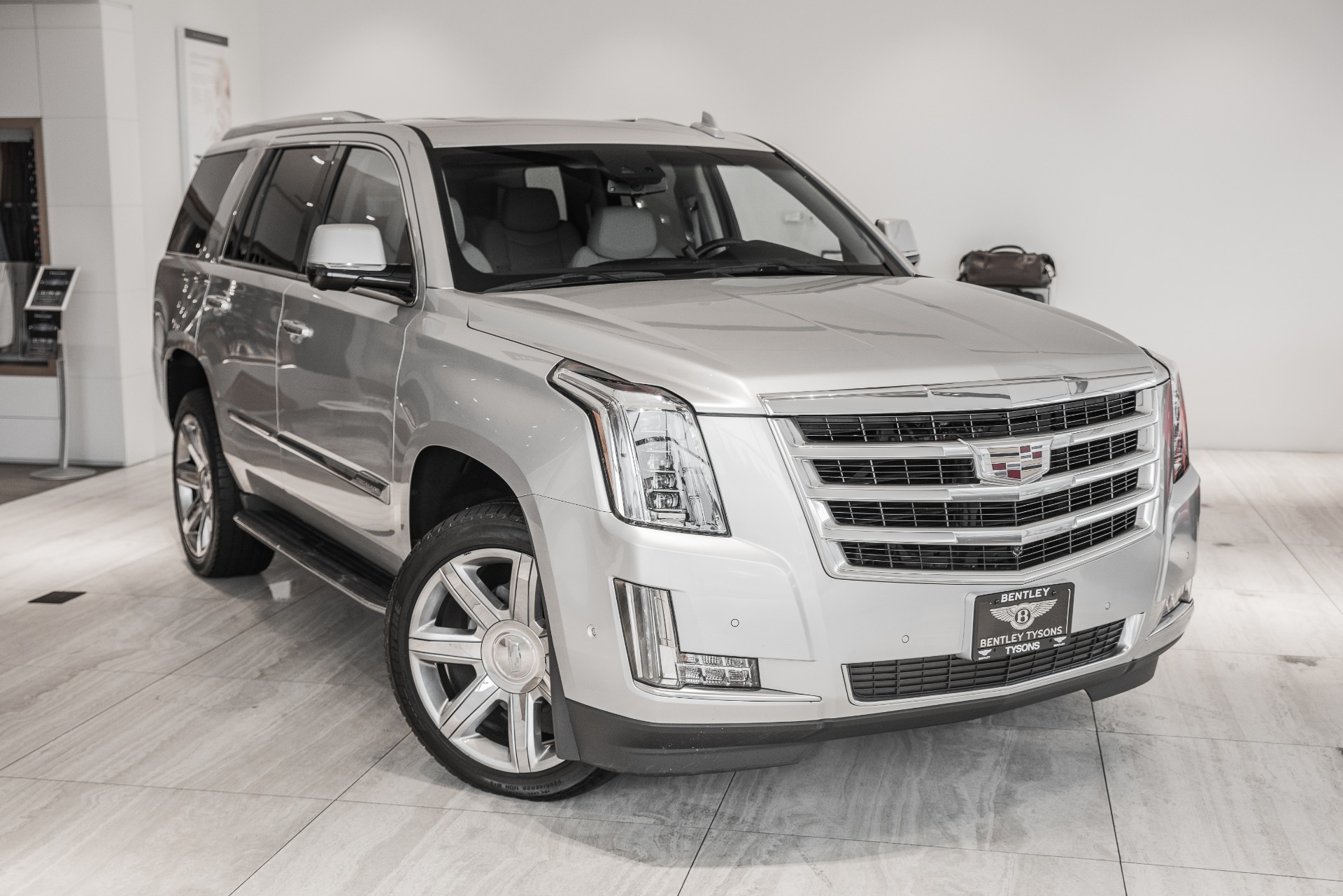 Used 2017 Cadillac Escalade Luxury | Vienna, VA