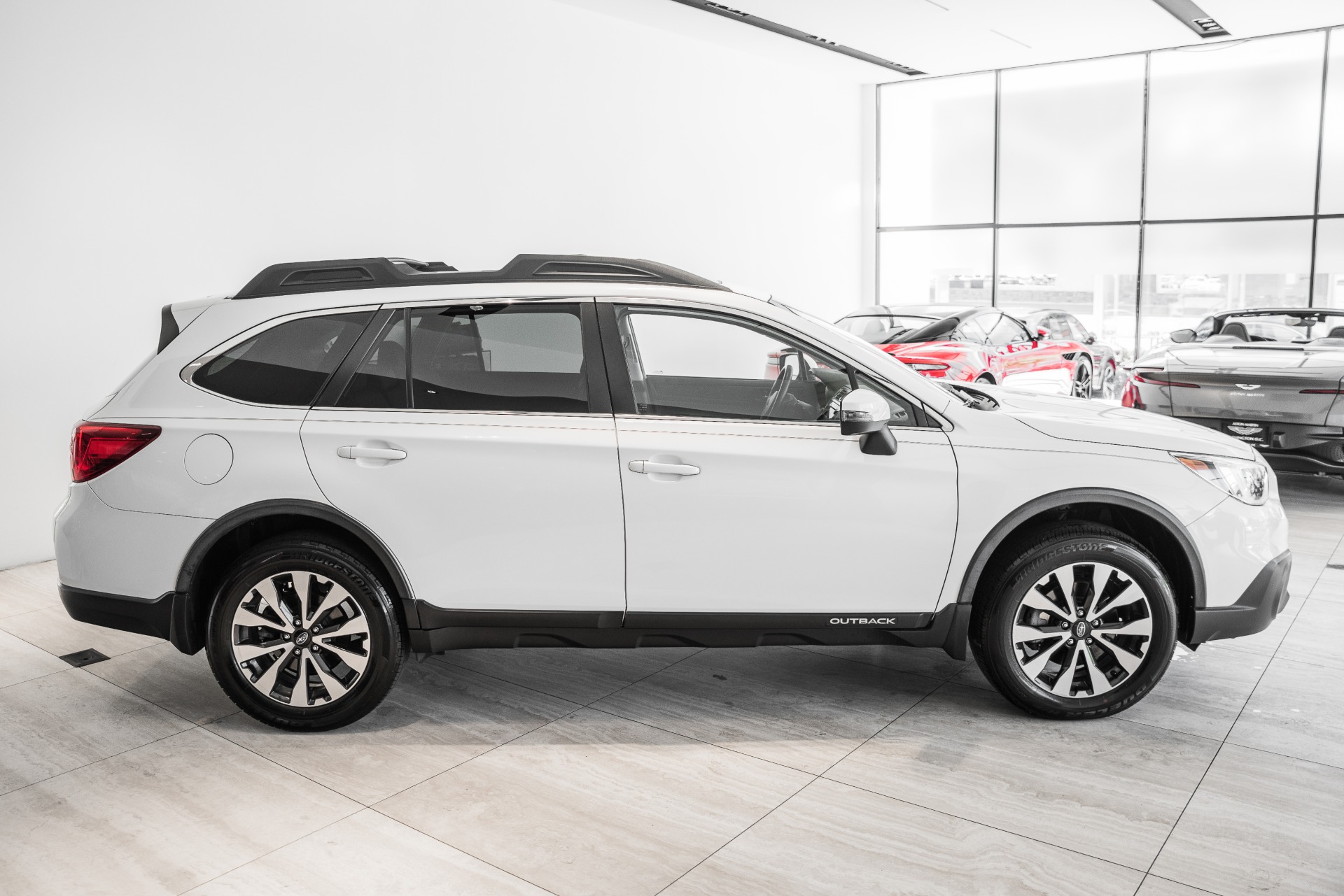 Used 2017 Subaru Outback 2.5i Limited | St. Petersburg, FL