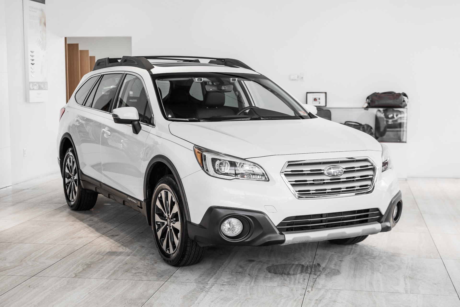 Used 2017 Subaru Outback 2.5i Limited | St. Petersburg, FL