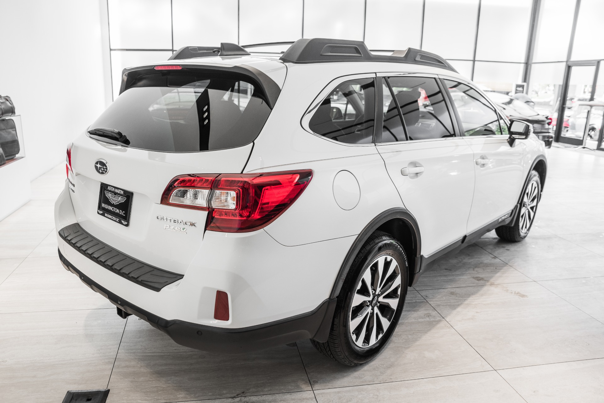 Used 2017 Subaru Outback 2.5i Limited | St. Petersburg, FL