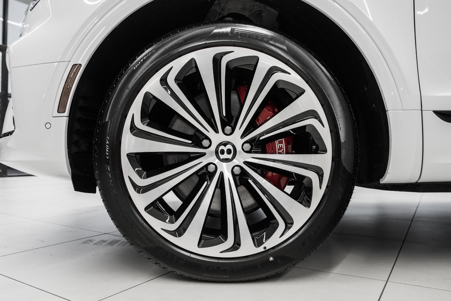 New 2021 Bentley Bentayga V8 | St. Petersburg, FL