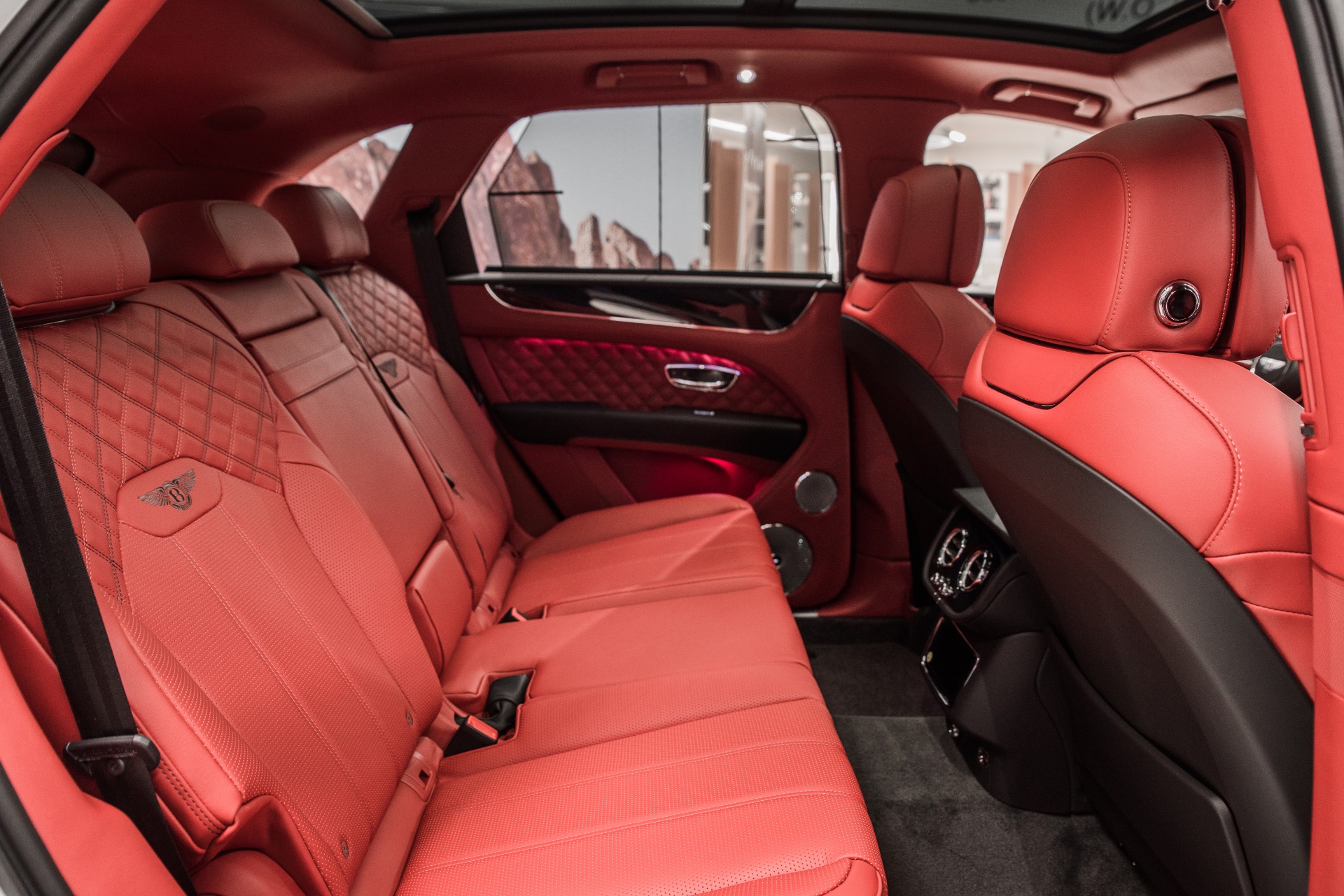 New 2021 Bentley Bentayga V8 | St. Petersburg, FL