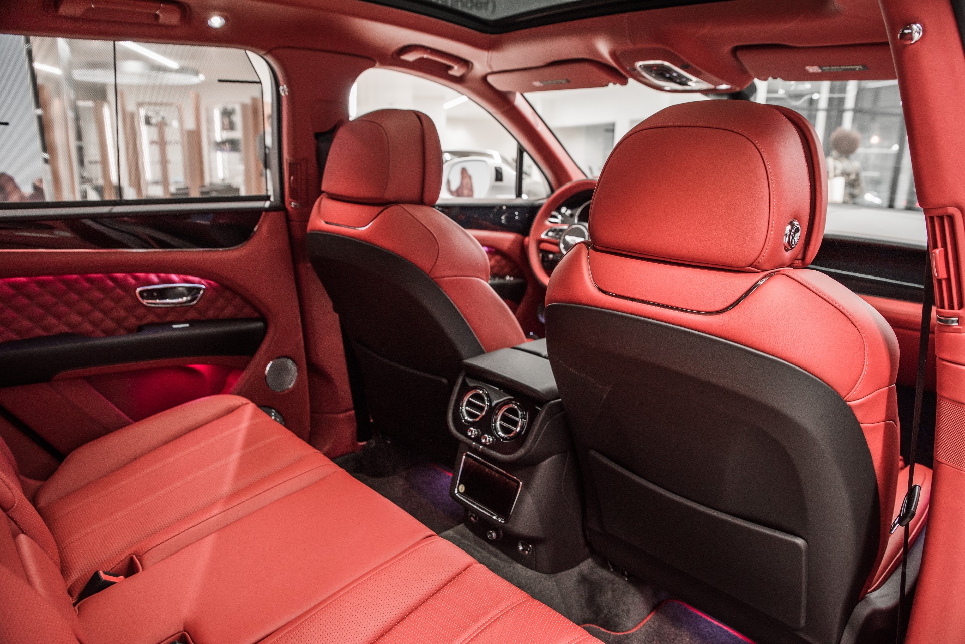 New 2021 Bentley Bentayga V8 | St. Petersburg, FL