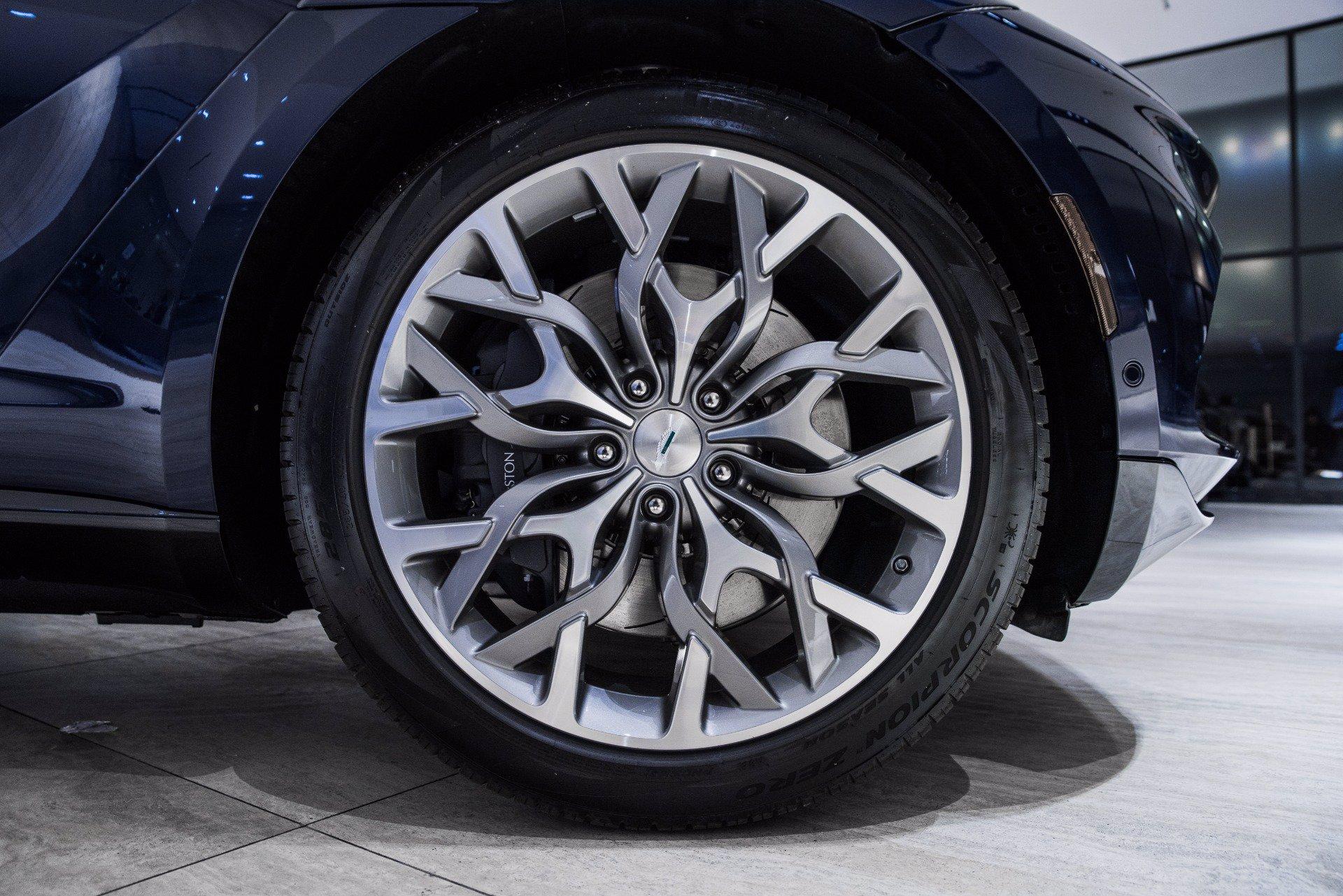 New 2021 Aston Martin DBX | St. Petersburg, FL