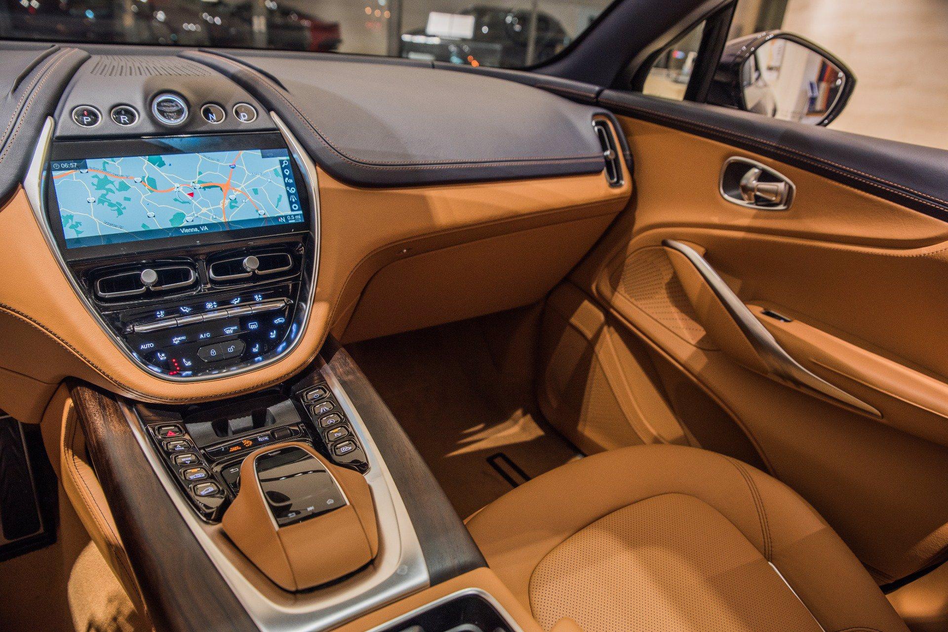 New 2021 Aston Martin DBX | St. Petersburg, FL