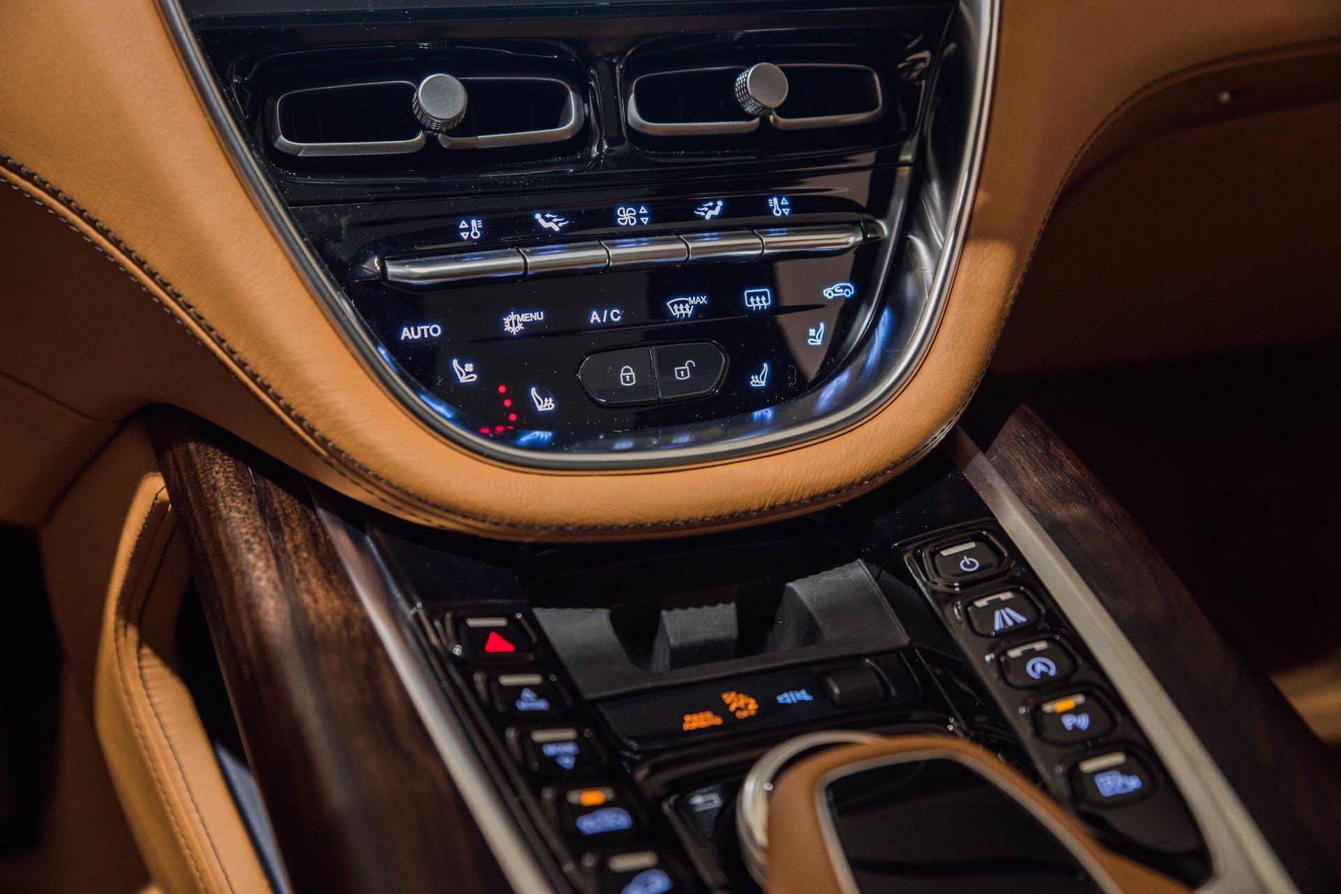 New 2021 Aston Martin DBX | St. Petersburg, FL