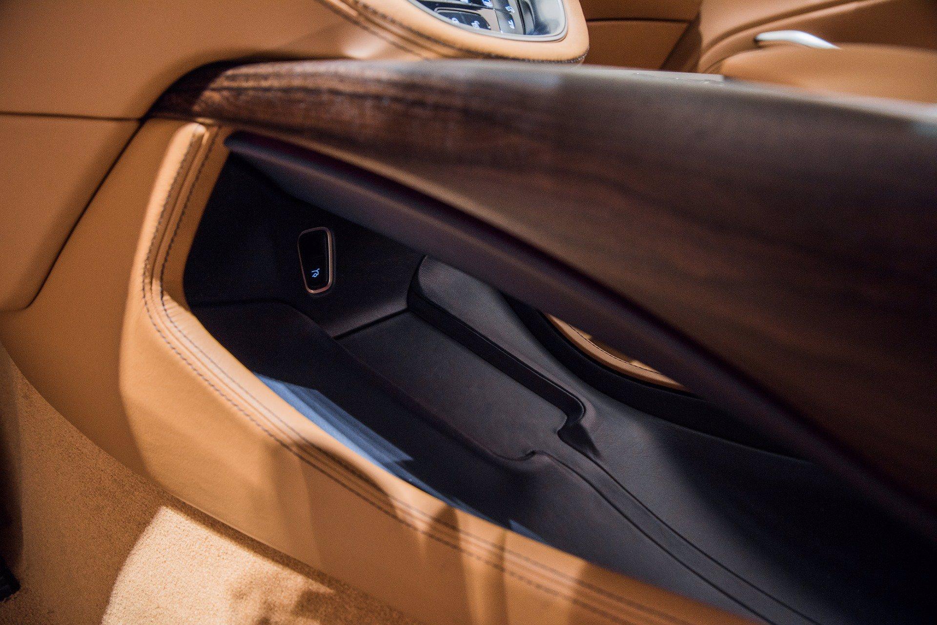 New 2021 Aston Martin DBX | St. Petersburg, FL