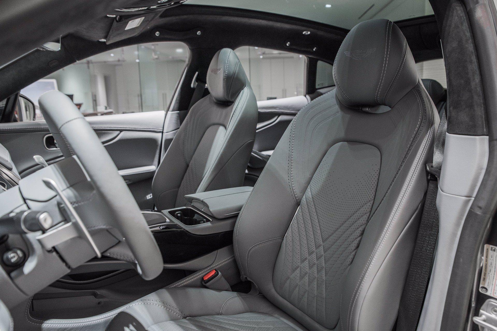 New 2021 Aston Martin DBX | St. Petersburg, FL