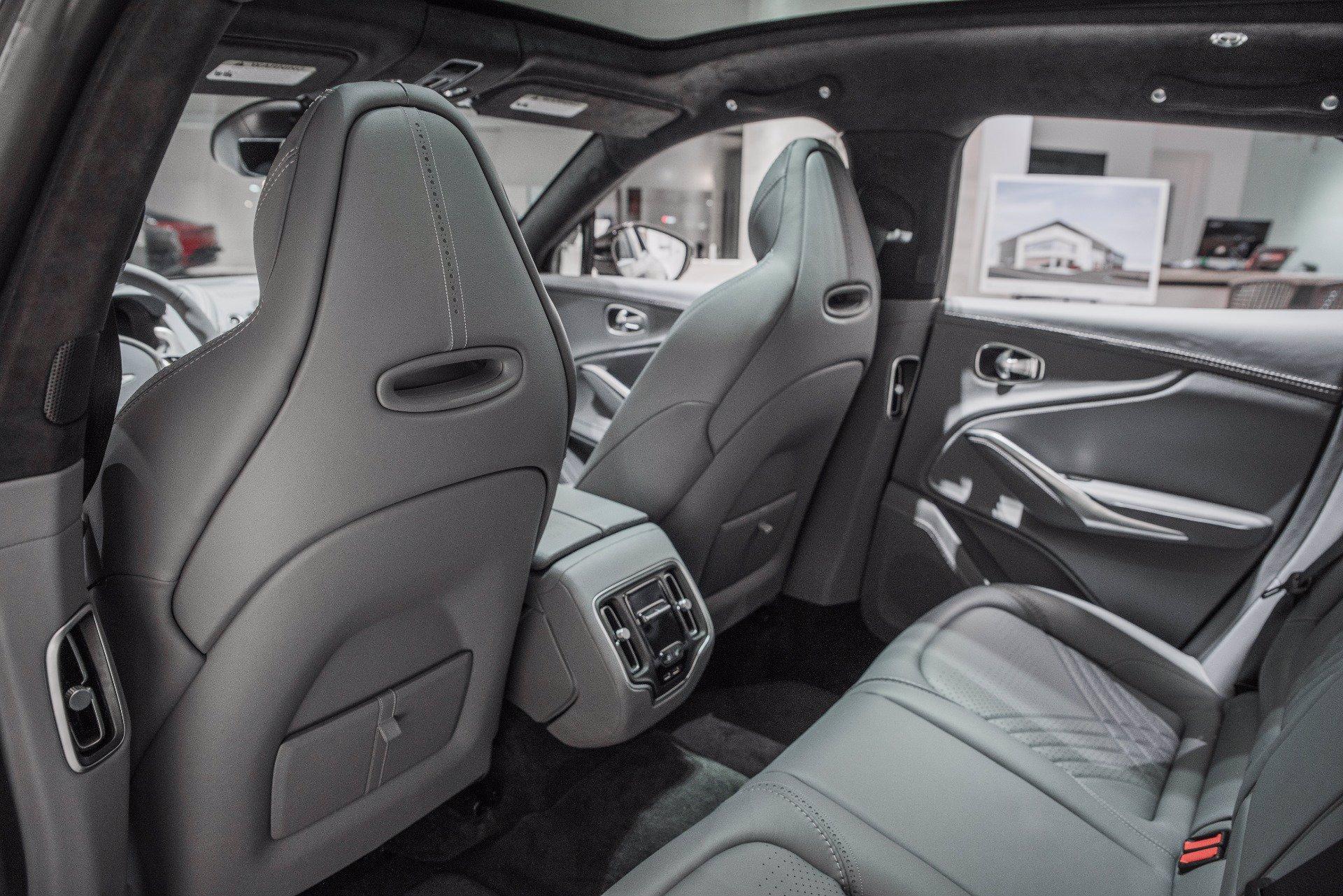 New 2021 Aston Martin DBX | St. Petersburg, FL
