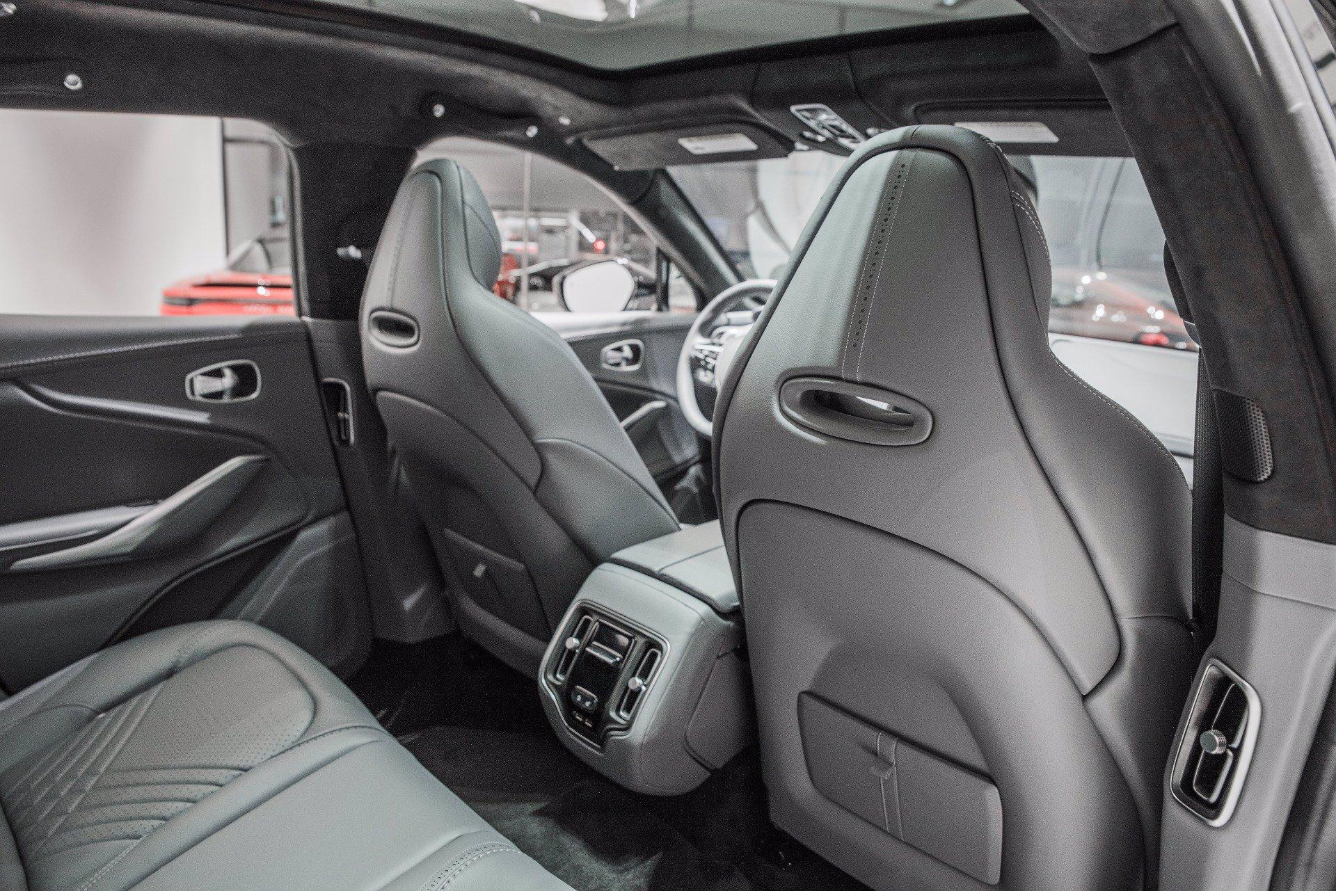 New 2021 Aston Martin DBX | St. Petersburg, FL