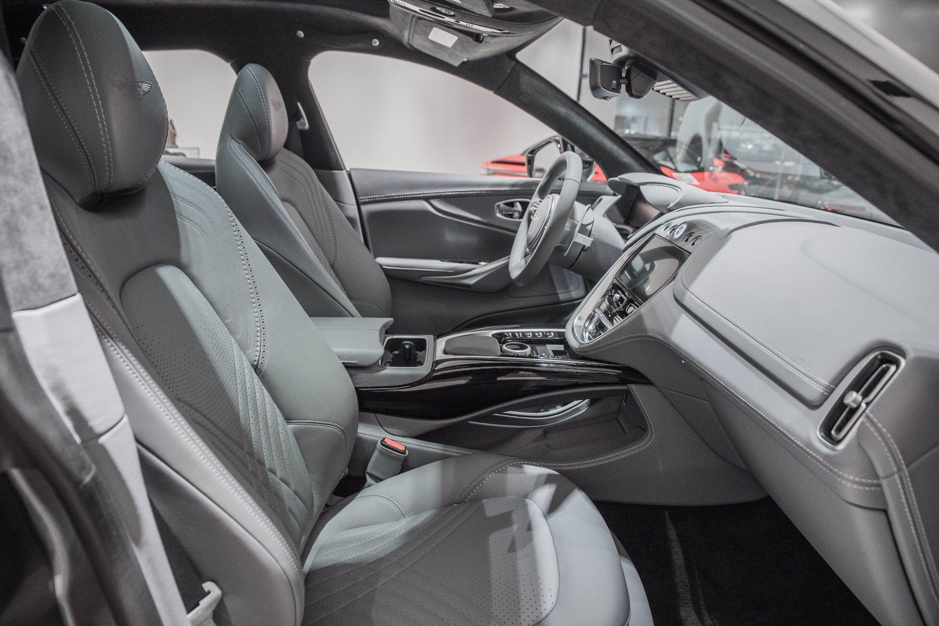 New 2021 Aston Martin DBX | St. Petersburg, FL