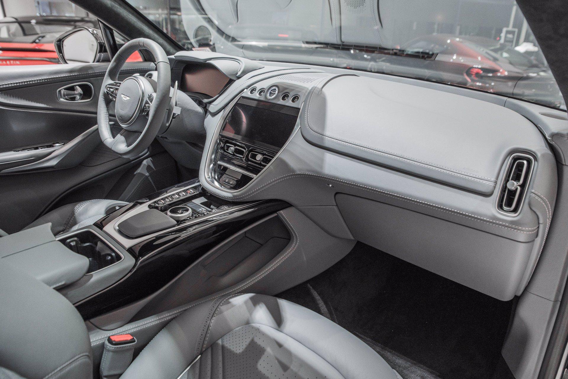 New 2021 Aston Martin DBX | St. Petersburg, FL