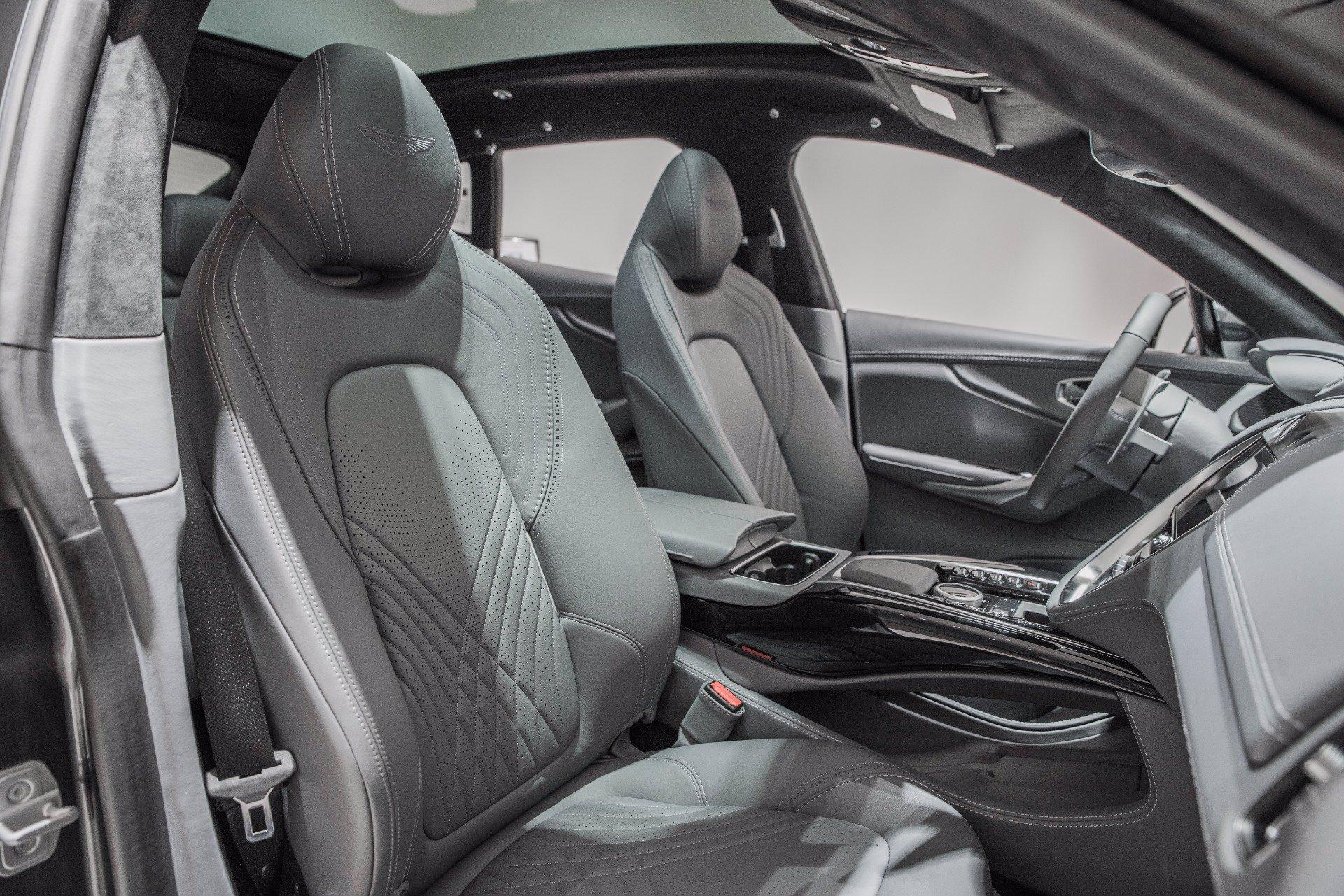 New 2021 Aston Martin DBX | St. Petersburg, FL