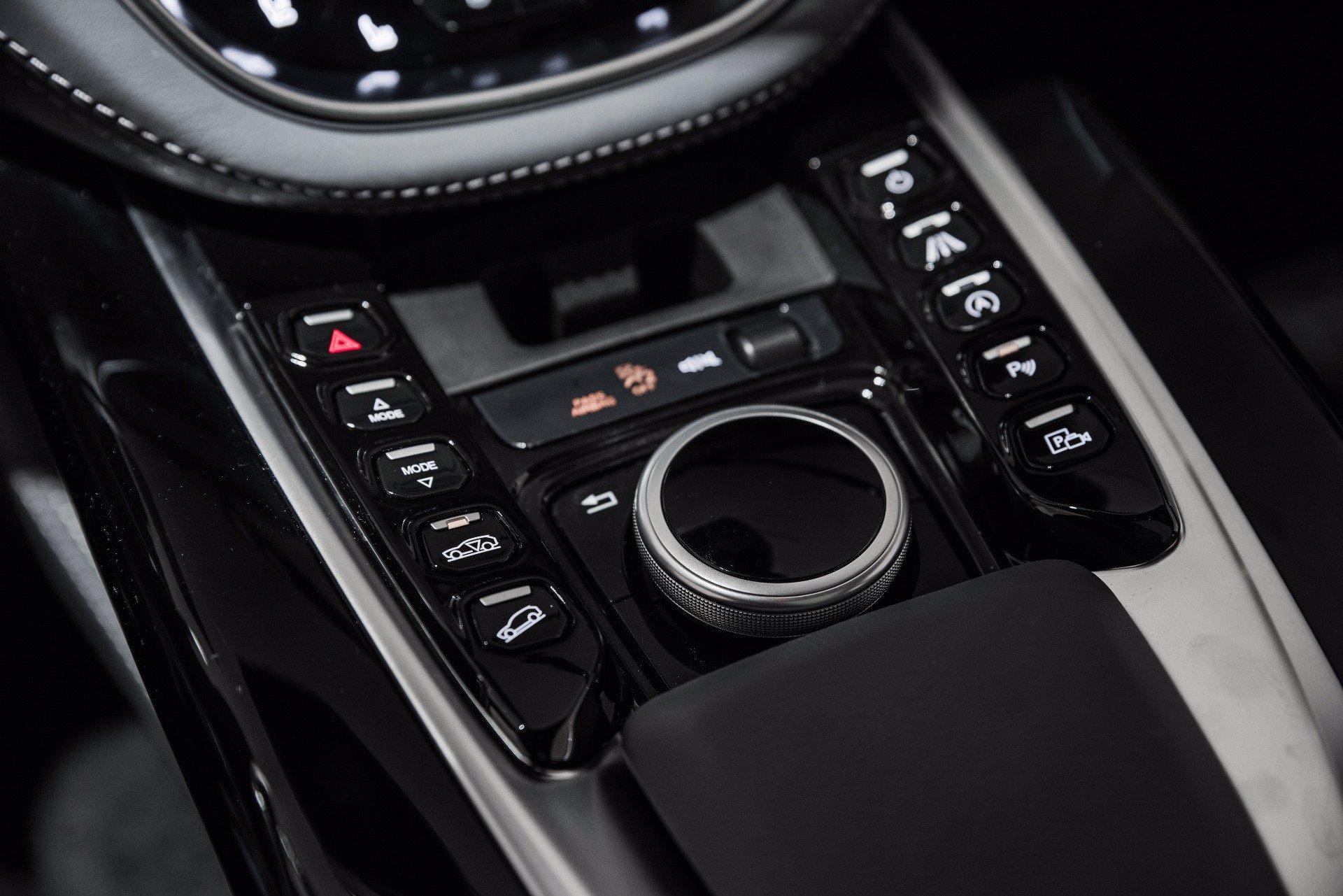 New 2021 Aston Martin DBX | St. Petersburg, FL