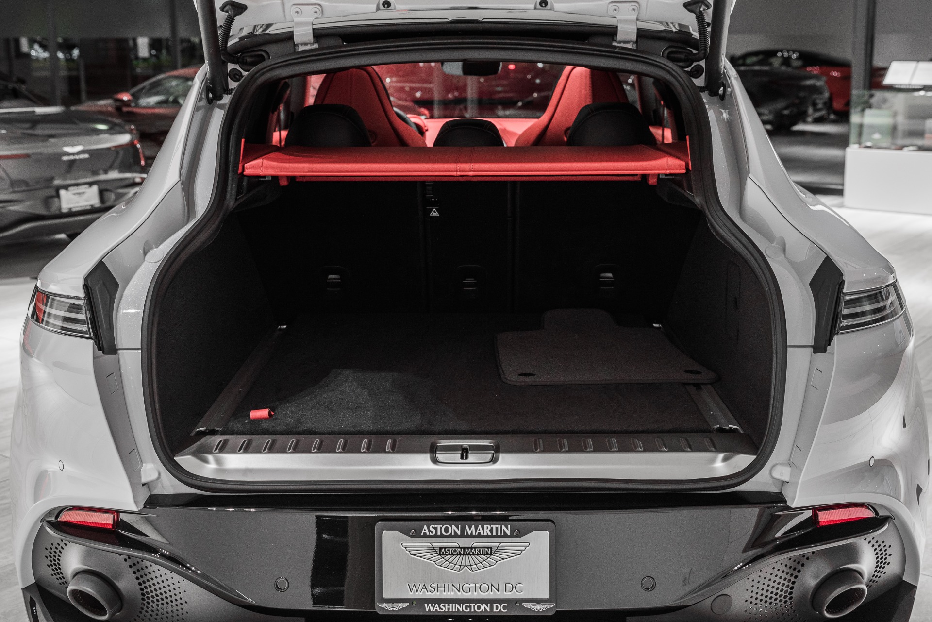 New 2021 Aston Martin DBX | St. Petersburg, FL