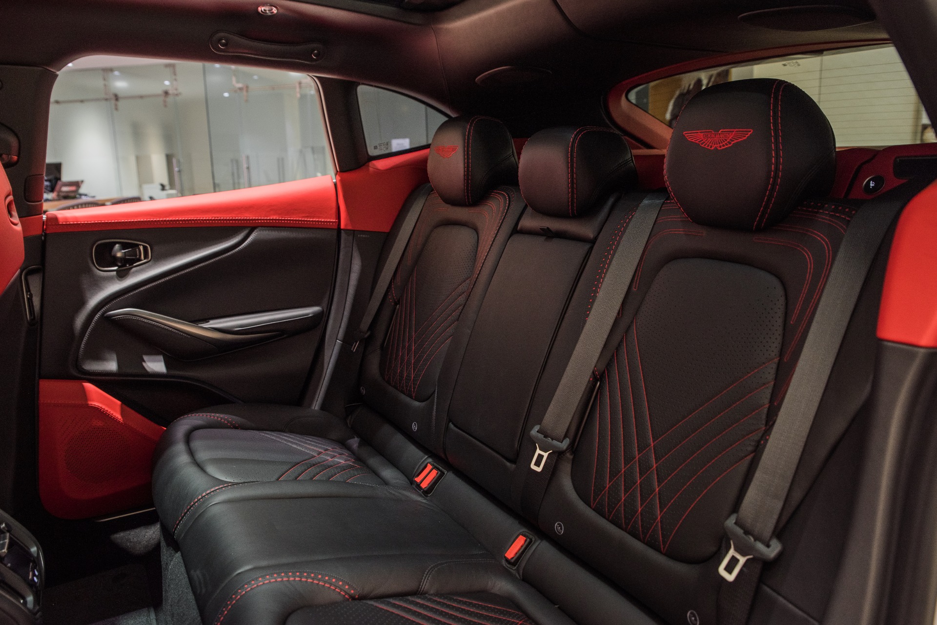 New 2021 Aston Martin DBX | St. Petersburg, FL