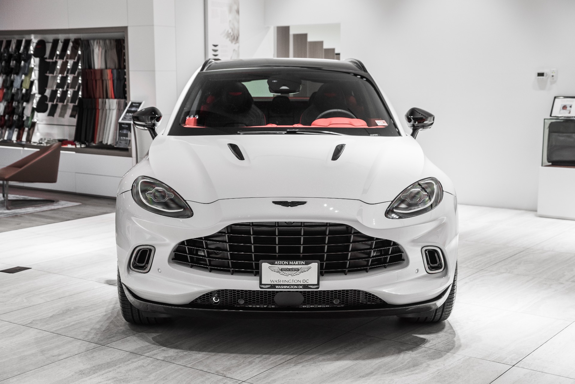 New 2021 Aston Martin DBX | St. Petersburg, FL