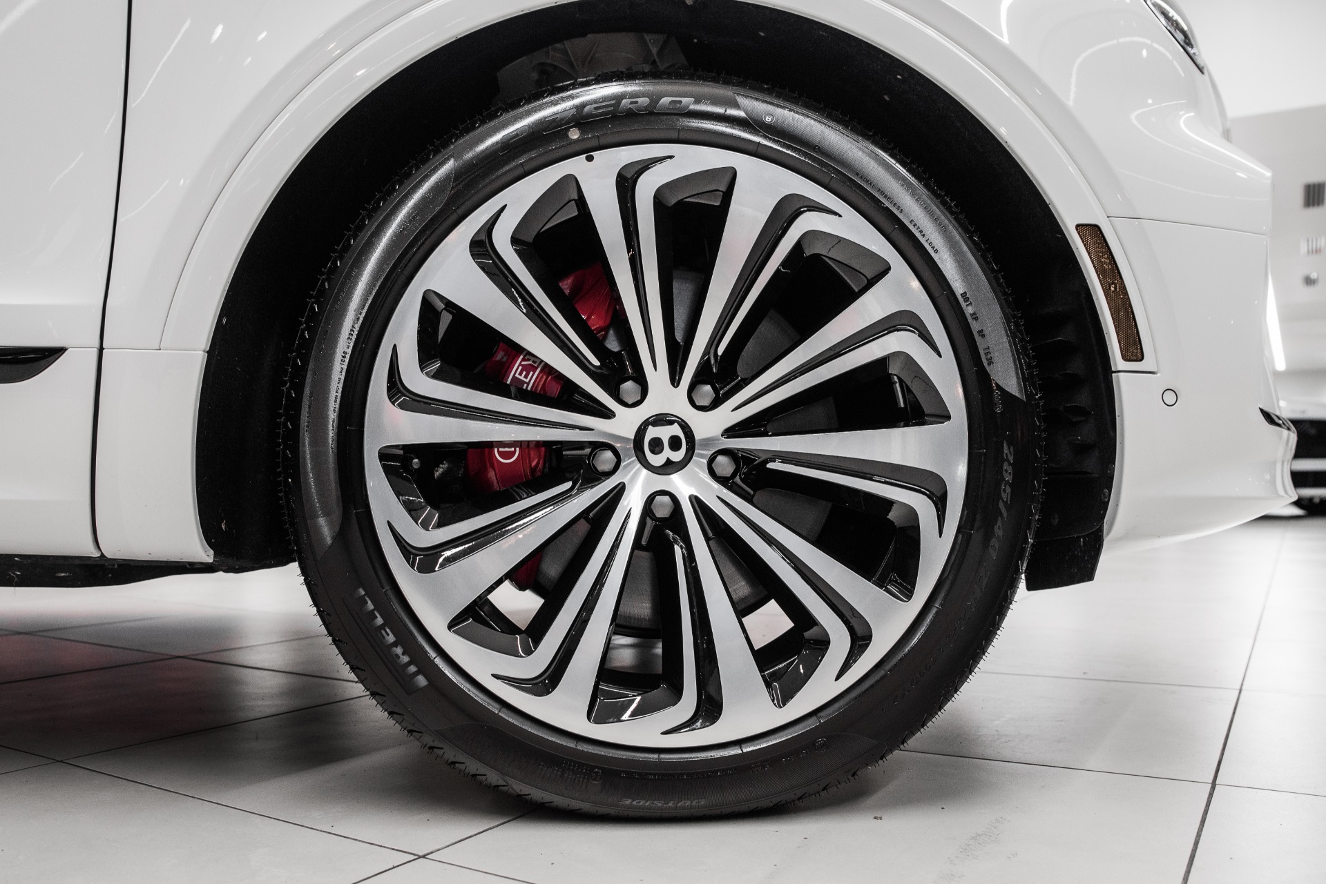 New 2021 Bentley Bentayga V8 | St. Petersburg, FL