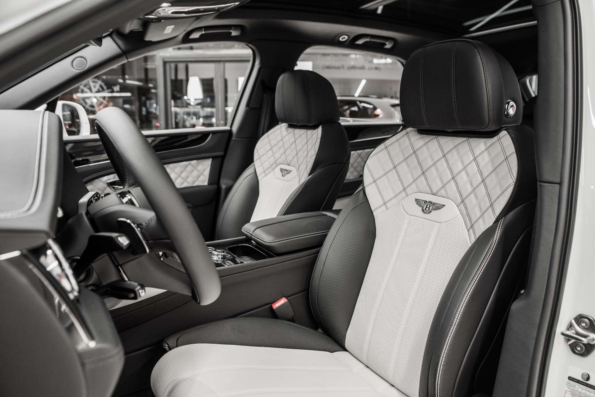 New 2021 Bentley Bentayga V8 | St. Petersburg, FL