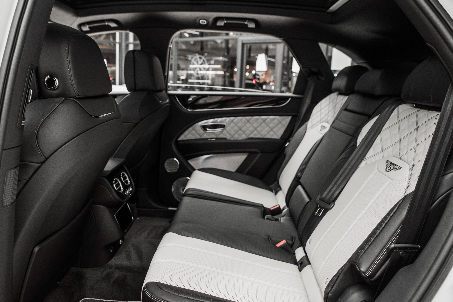 New 2021 Bentley Bentayga V8 | St. Petersburg, FL