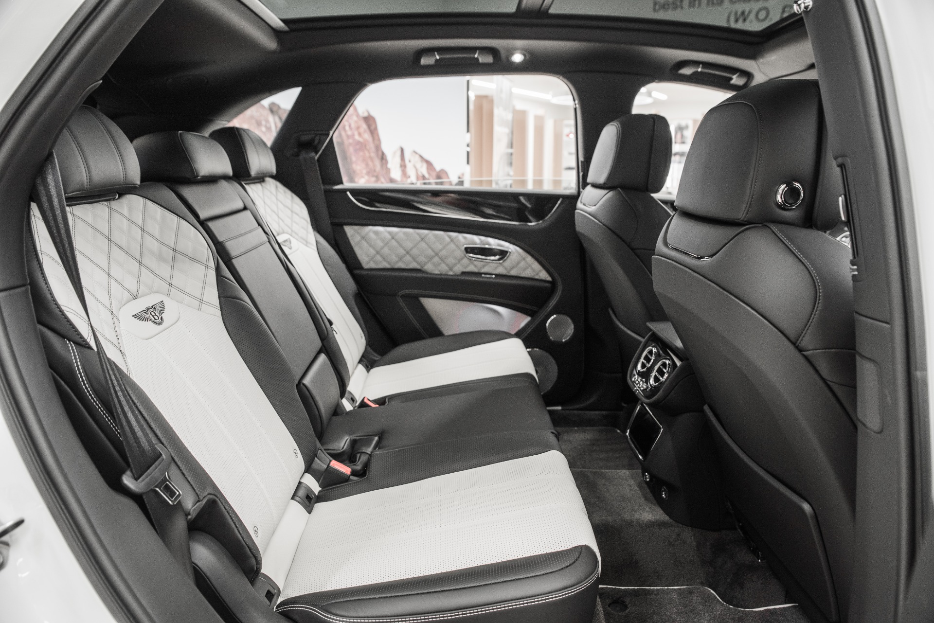 New 2021 Bentley Bentayga V8 | St. Petersburg, FL