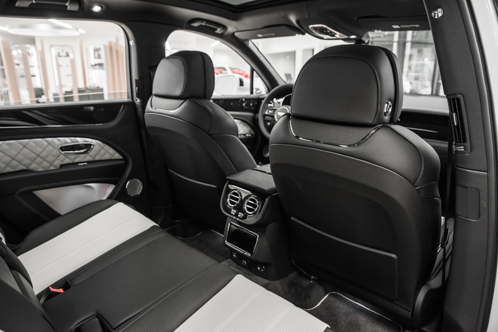 New 2021 Bentley Bentayga V8 | St. Petersburg, FL