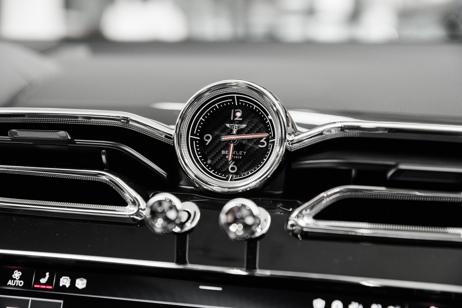 New 2021 Bentley Bentayga V8 | St. Petersburg, FL