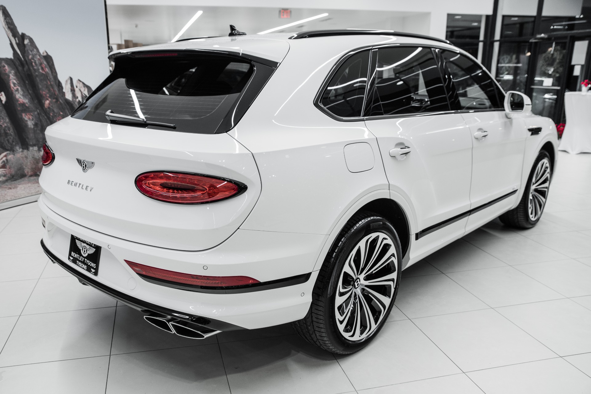 New 2021 Bentley Bentayga V8 | St. Petersburg, FL