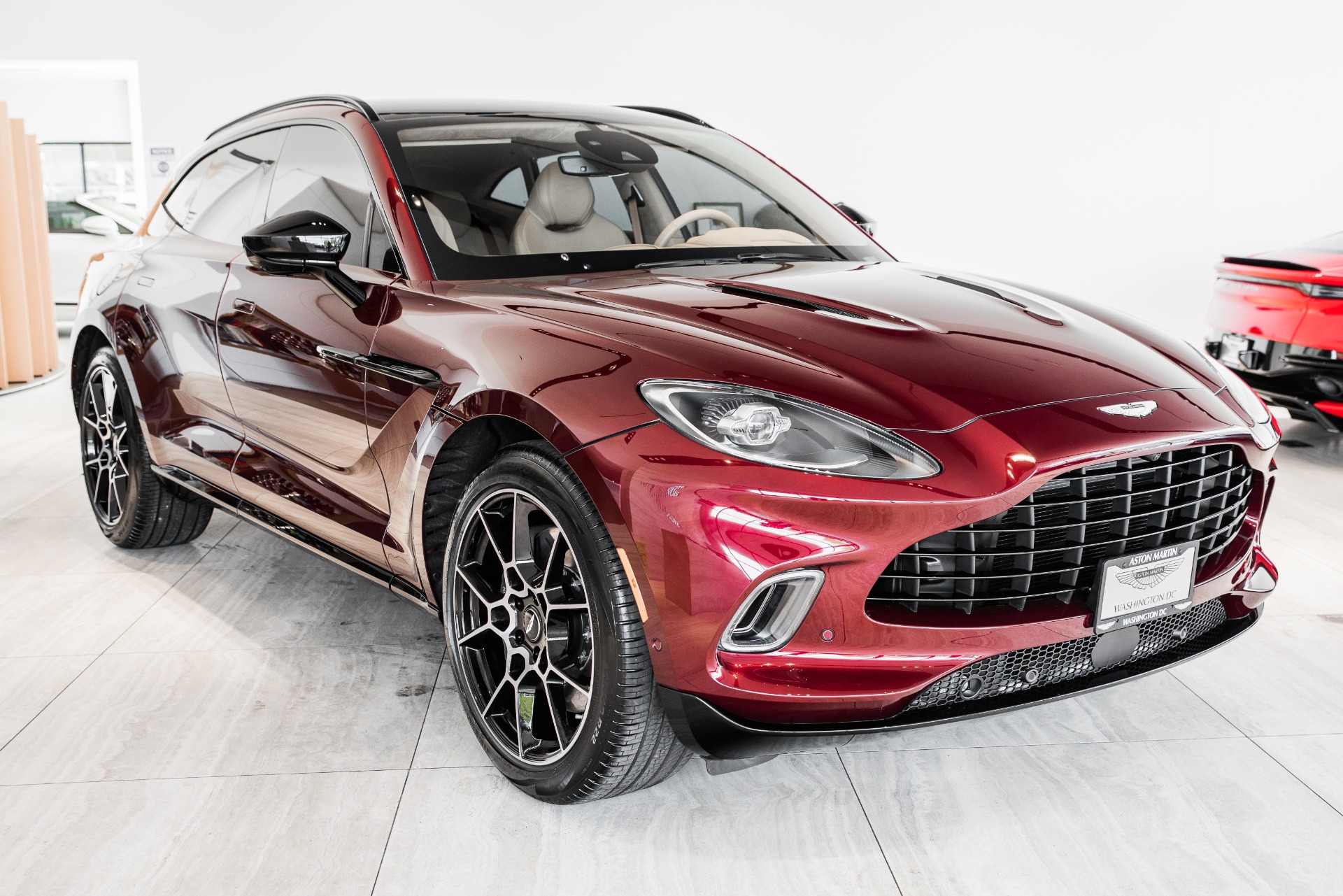 New 2021 Aston Martin DBX | St. Petersburg, FL