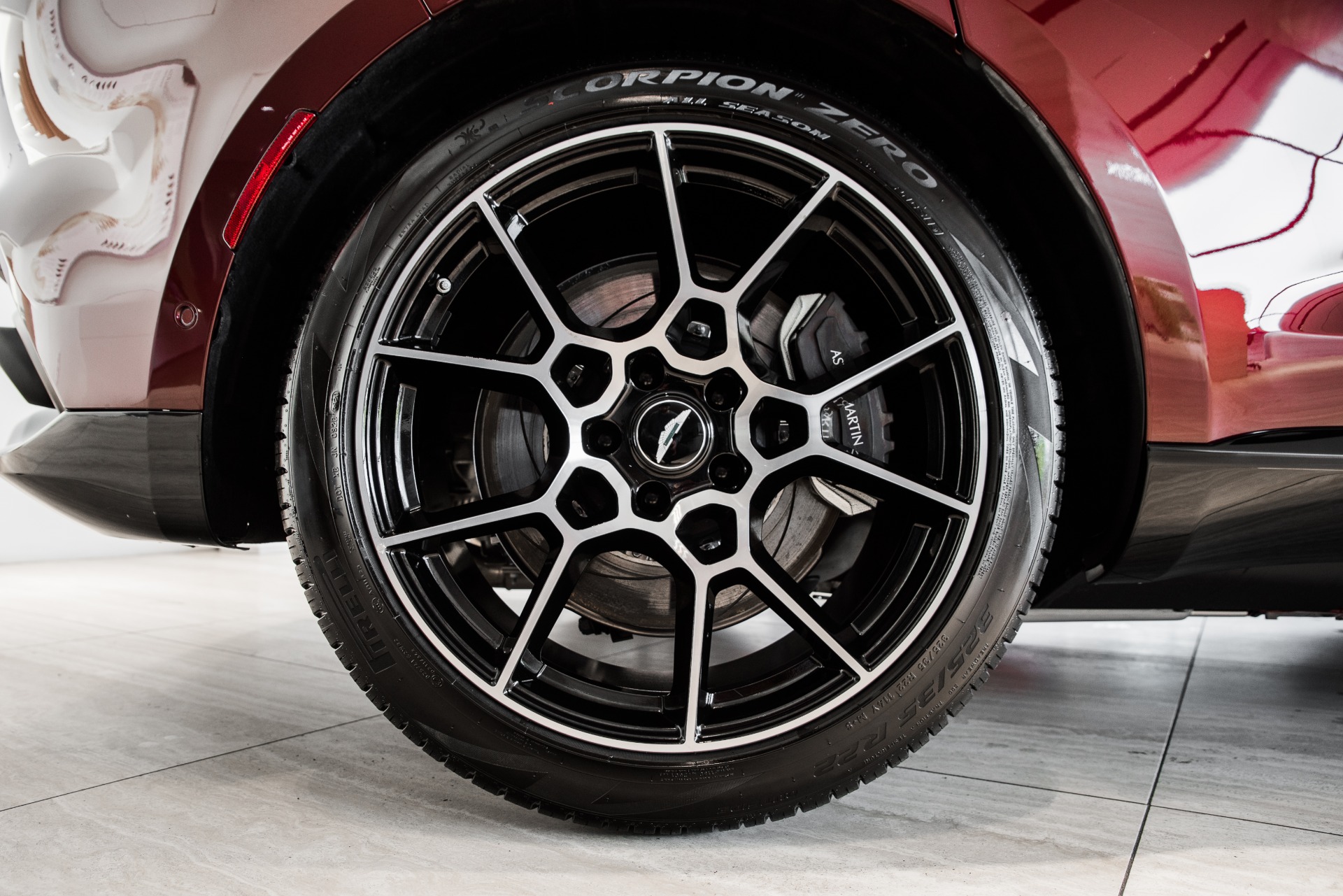 New 2021 Aston Martin DBX | St. Petersburg, FL