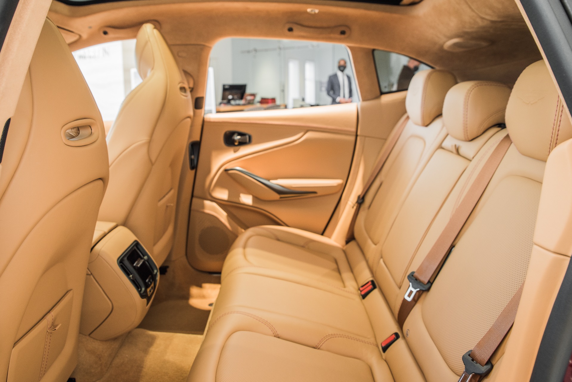 New 2021 Aston Martin DBX | St. Petersburg, FL