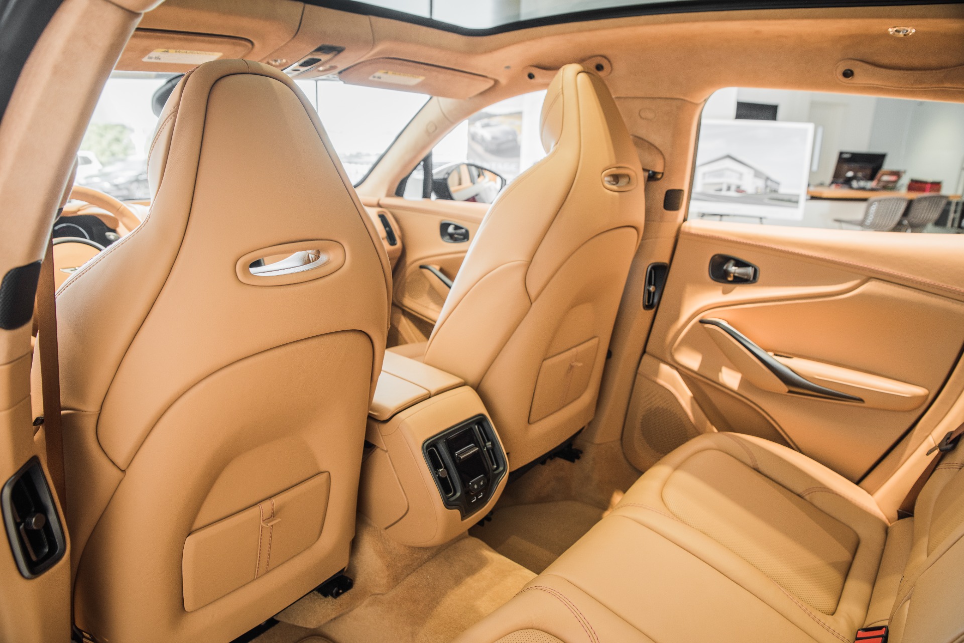 New 2021 Aston Martin DBX | St. Petersburg, FL