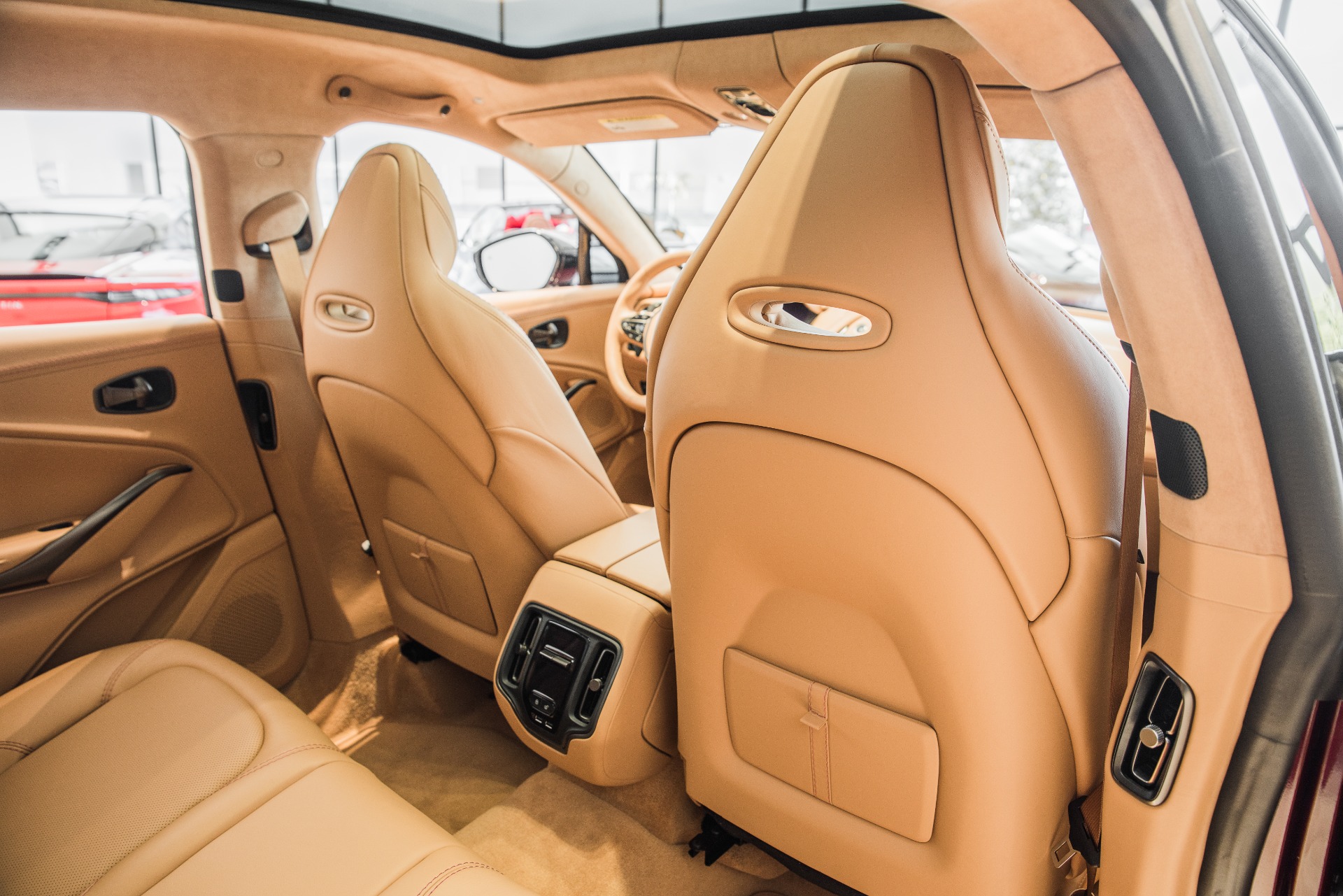 New 2021 Aston Martin DBX | St. Petersburg, FL