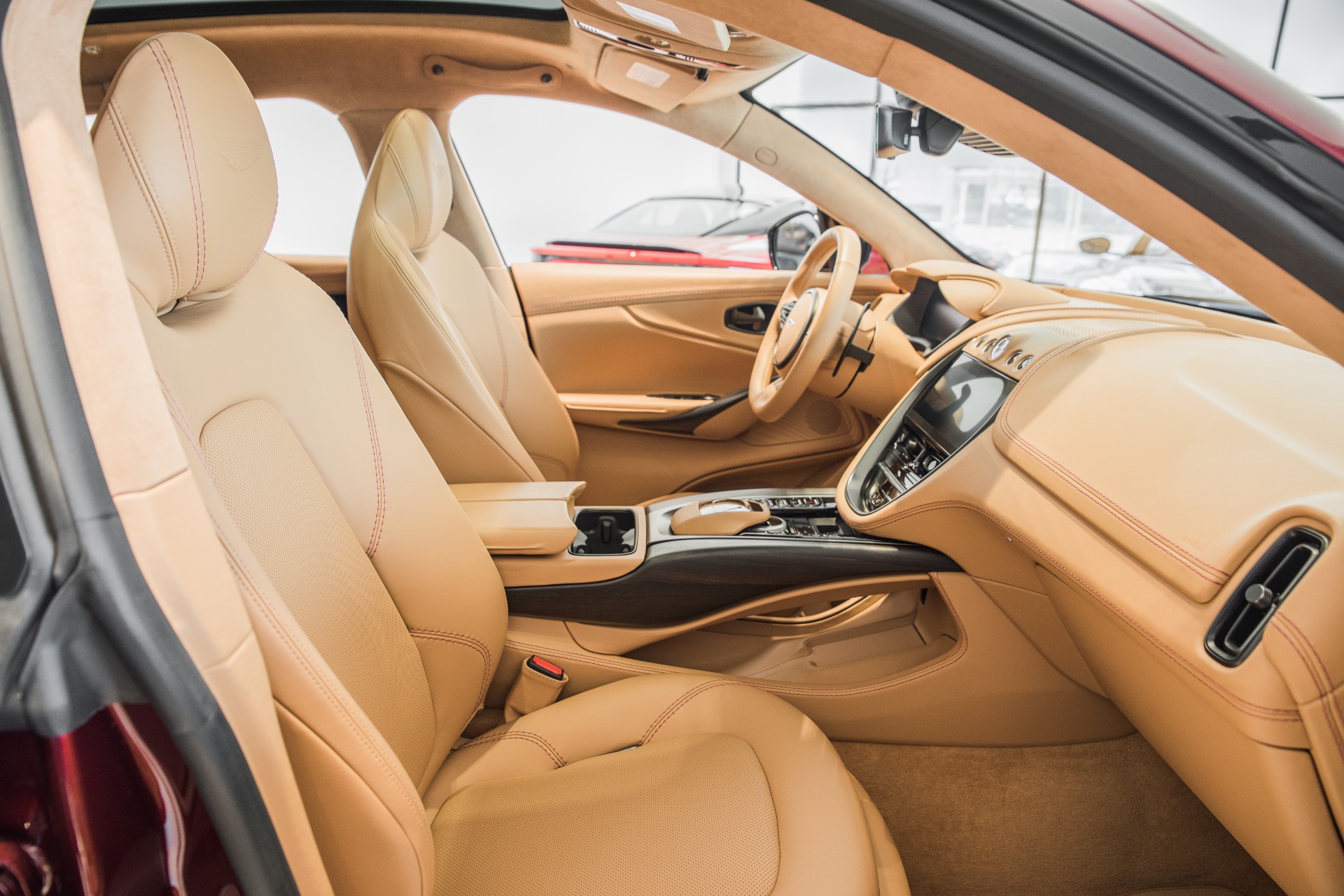 New 2021 Aston Martin DBX | St. Petersburg, FL