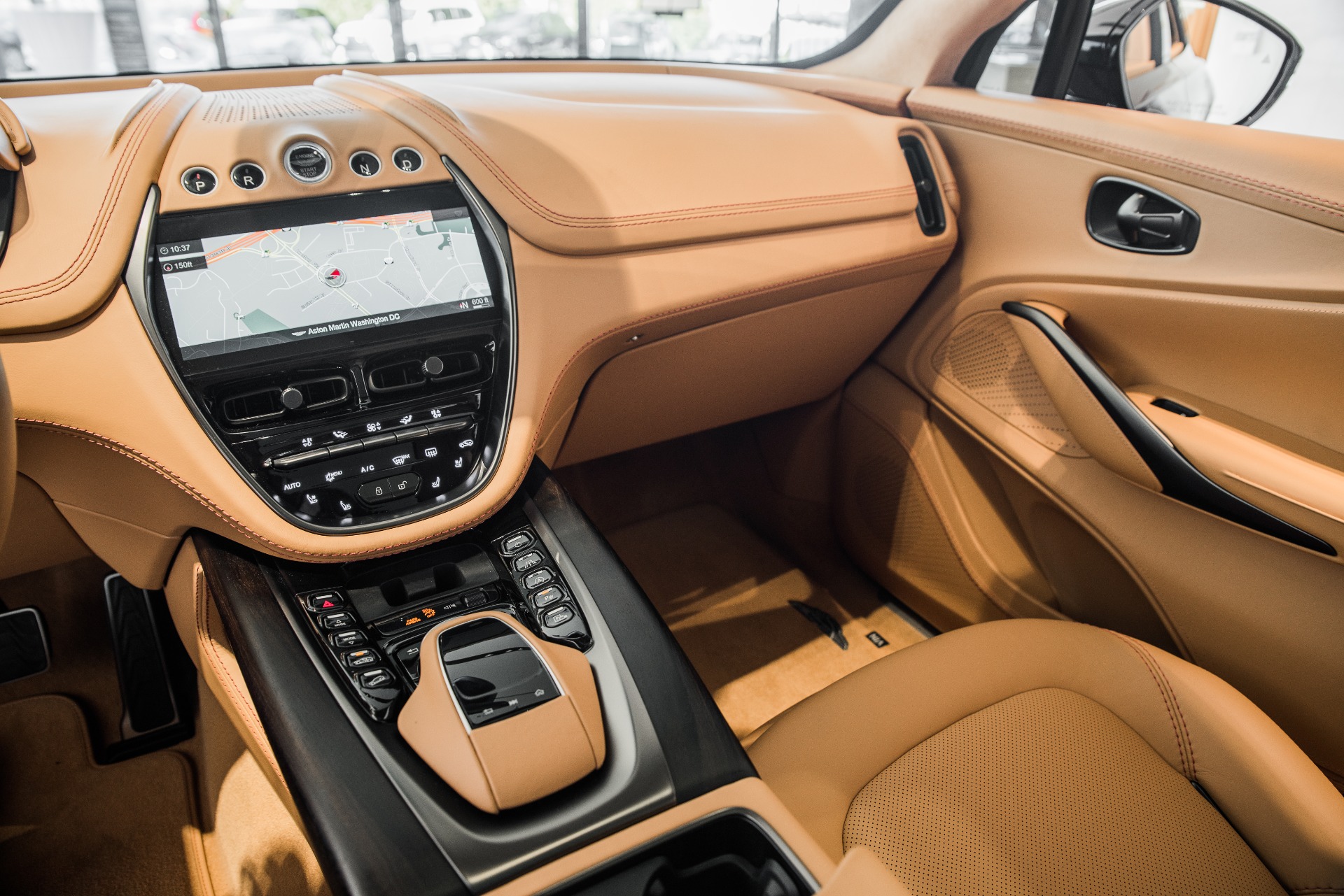 New 2021 Aston Martin DBX | St. Petersburg, FL