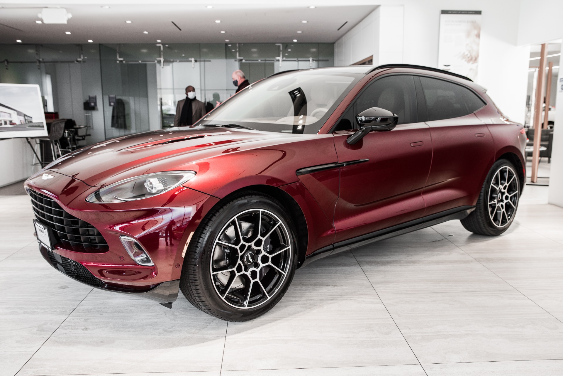 New 2021 Aston Martin DBX | St. Petersburg, FL
