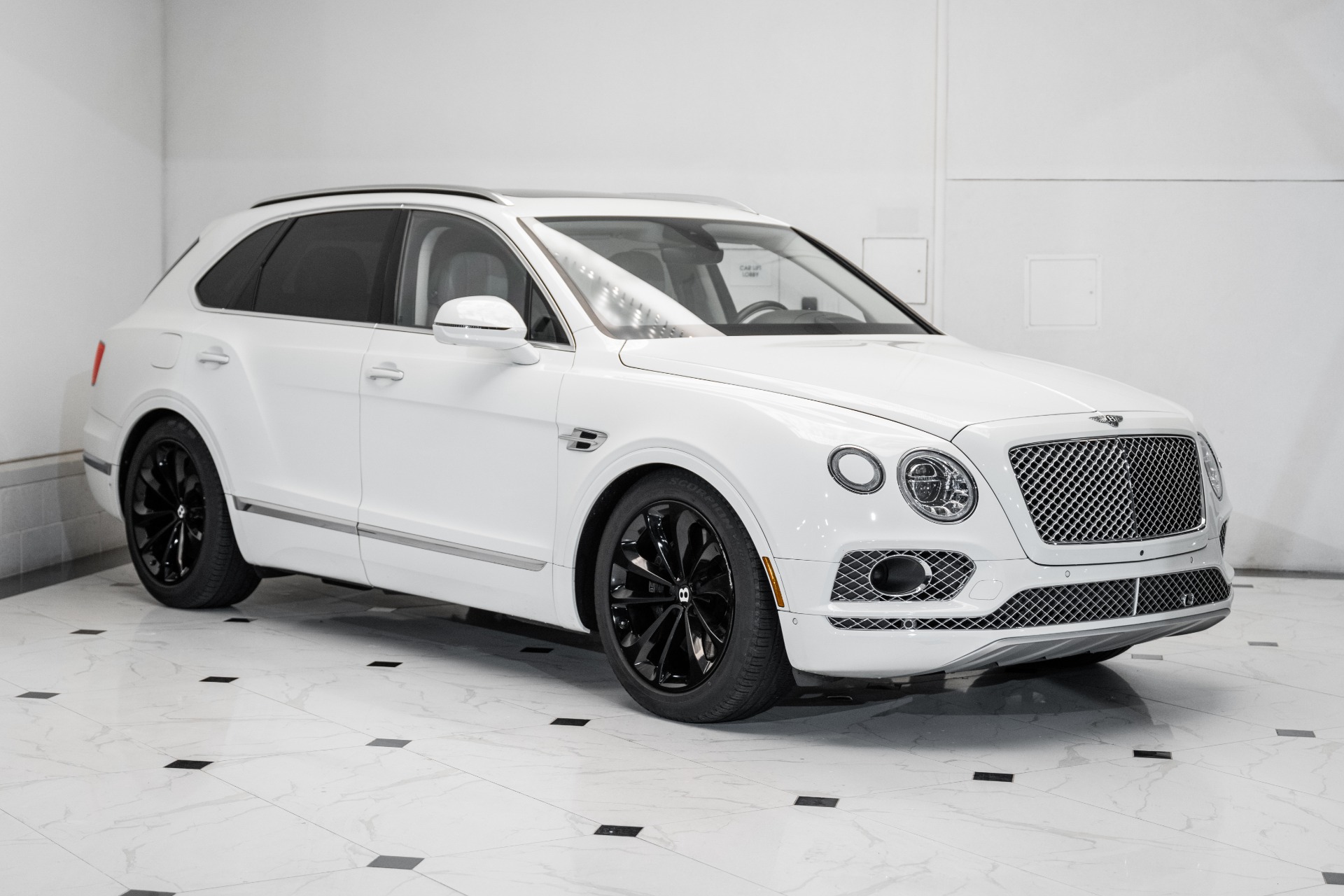 Used 2018 Bentley Bentayga | St. Petersburg, FL