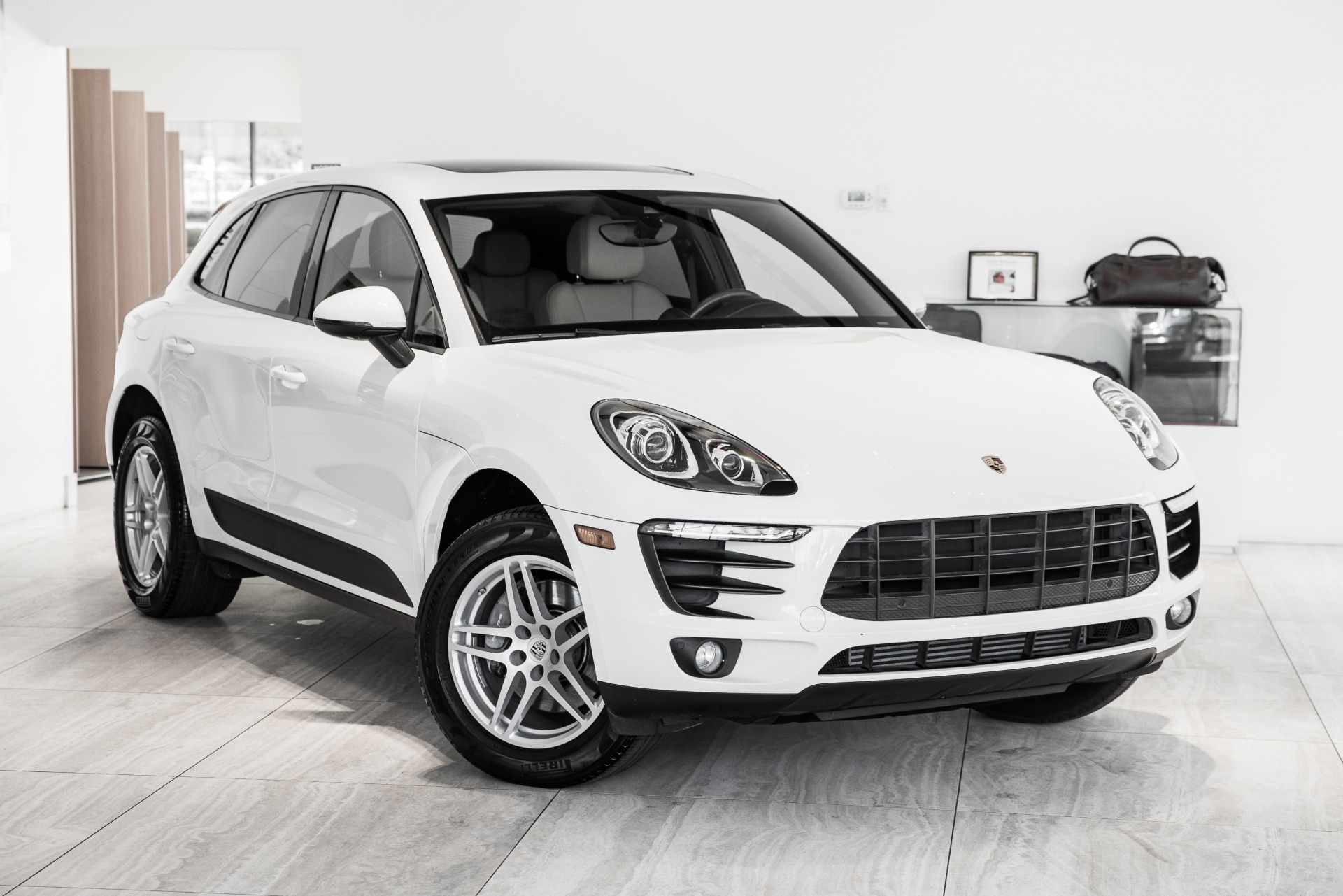 Used 2018 Porsche Macan | Vienna, VA