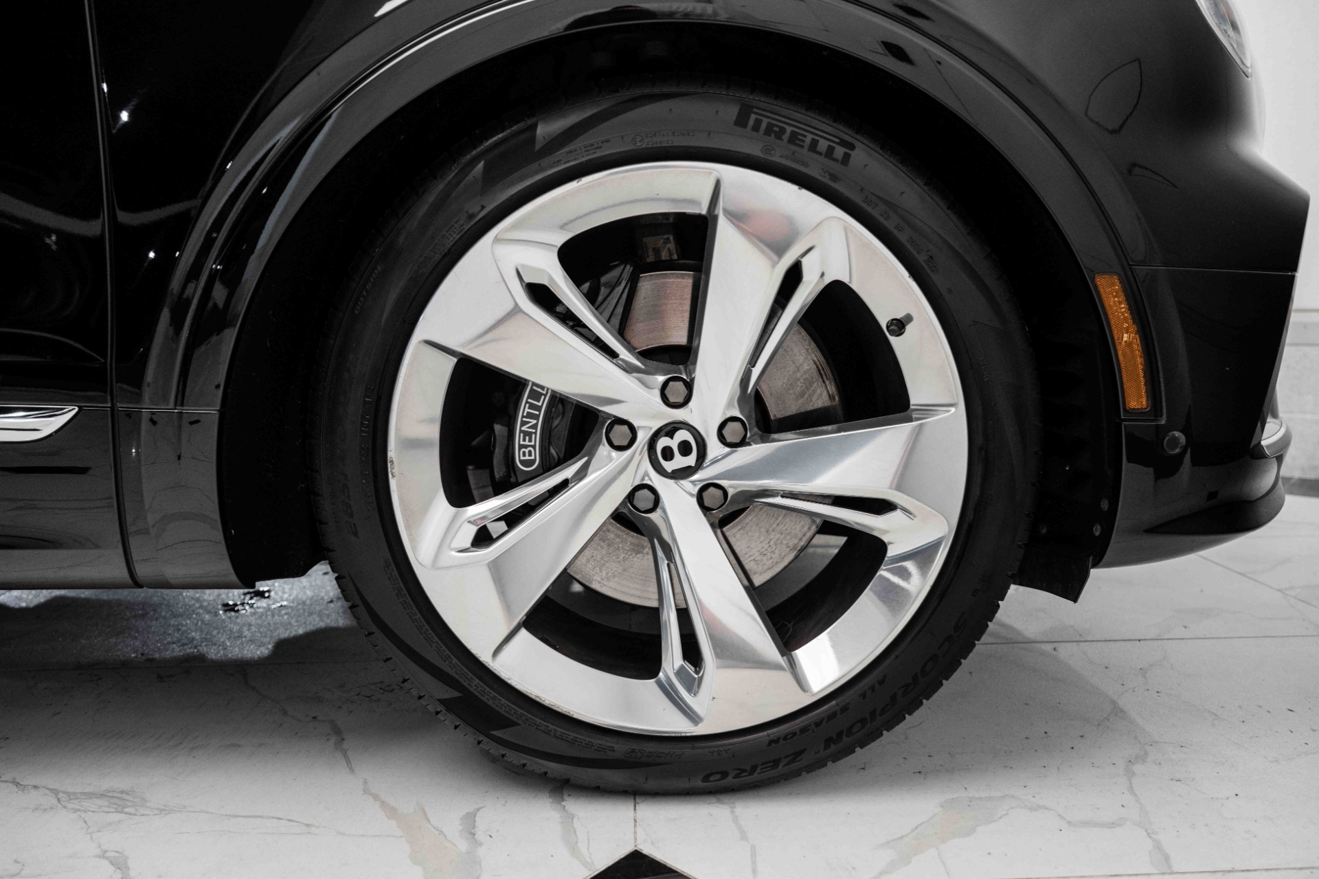 New 2021 Bentley Bentayga V8 | St. Petersburg, FL