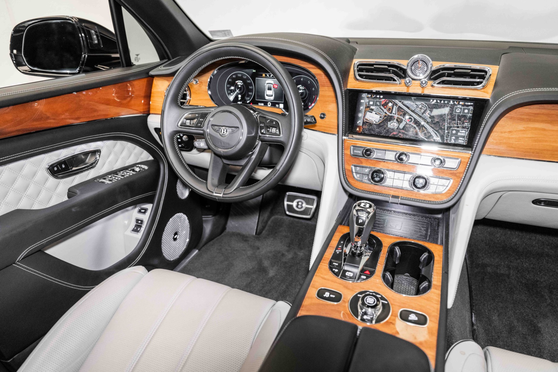 New 2021 Bentley Bentayga V8 | St. Petersburg, FL