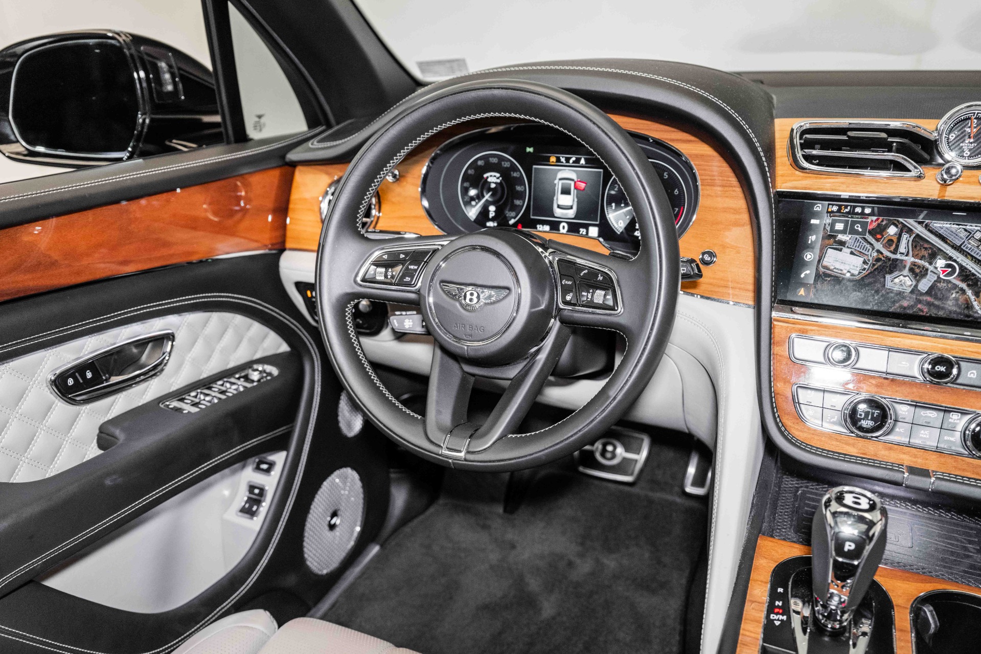 New 2021 Bentley Bentayga V8 | St. Petersburg, FL