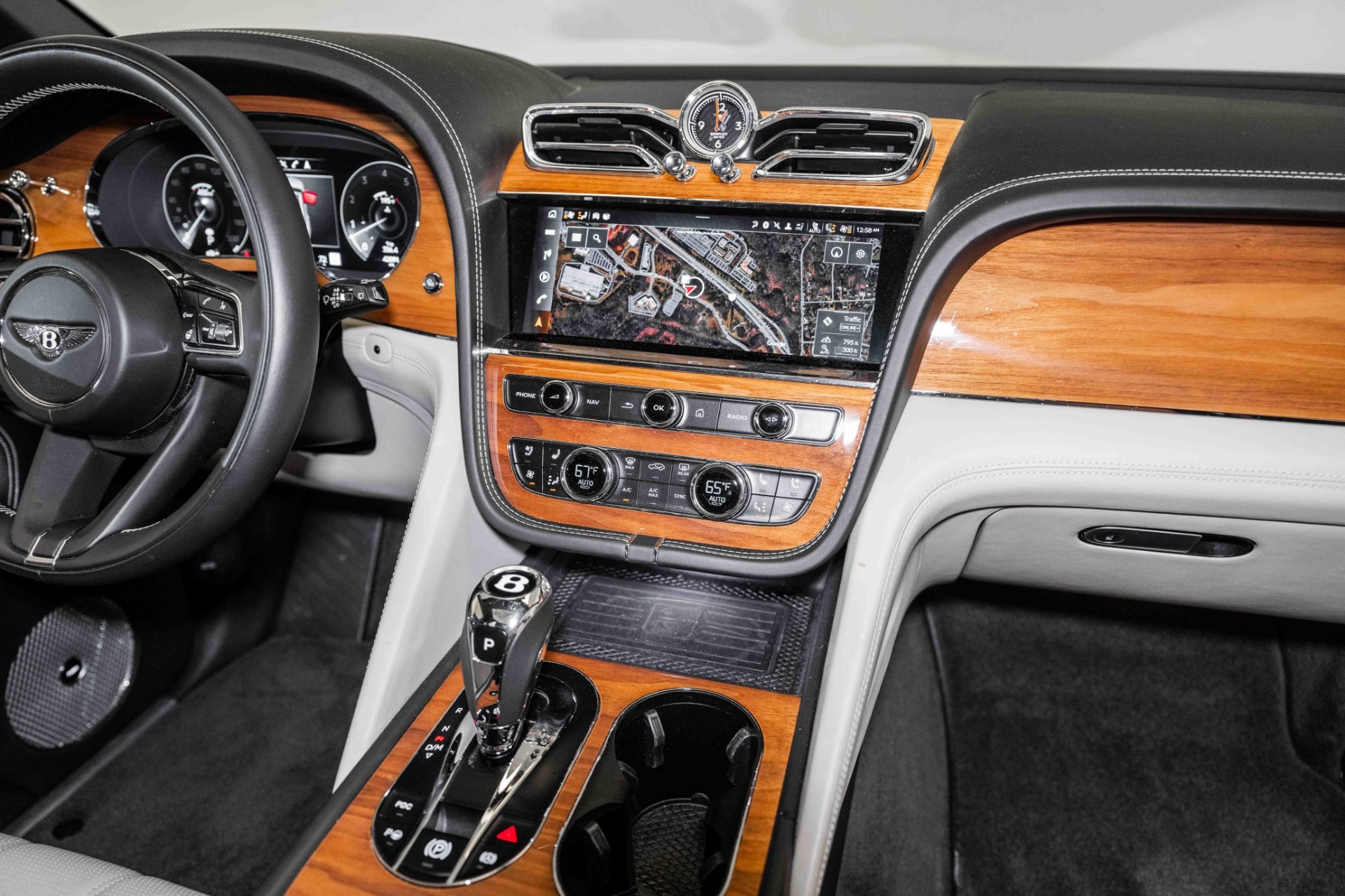 New 2021 Bentley Bentayga V8 | St. Petersburg, FL
