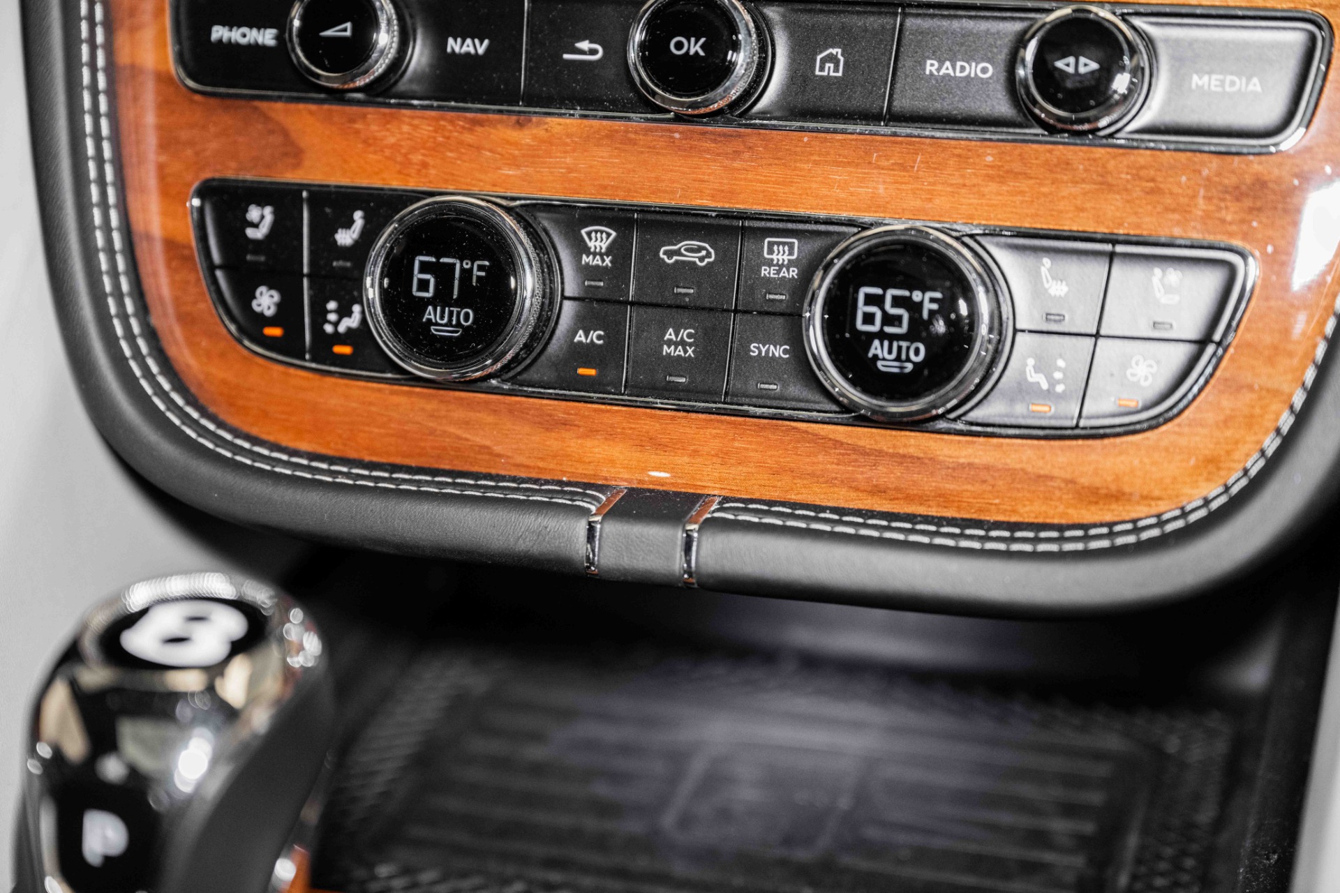 New 2021 Bentley Bentayga V8 | St. Petersburg, FL