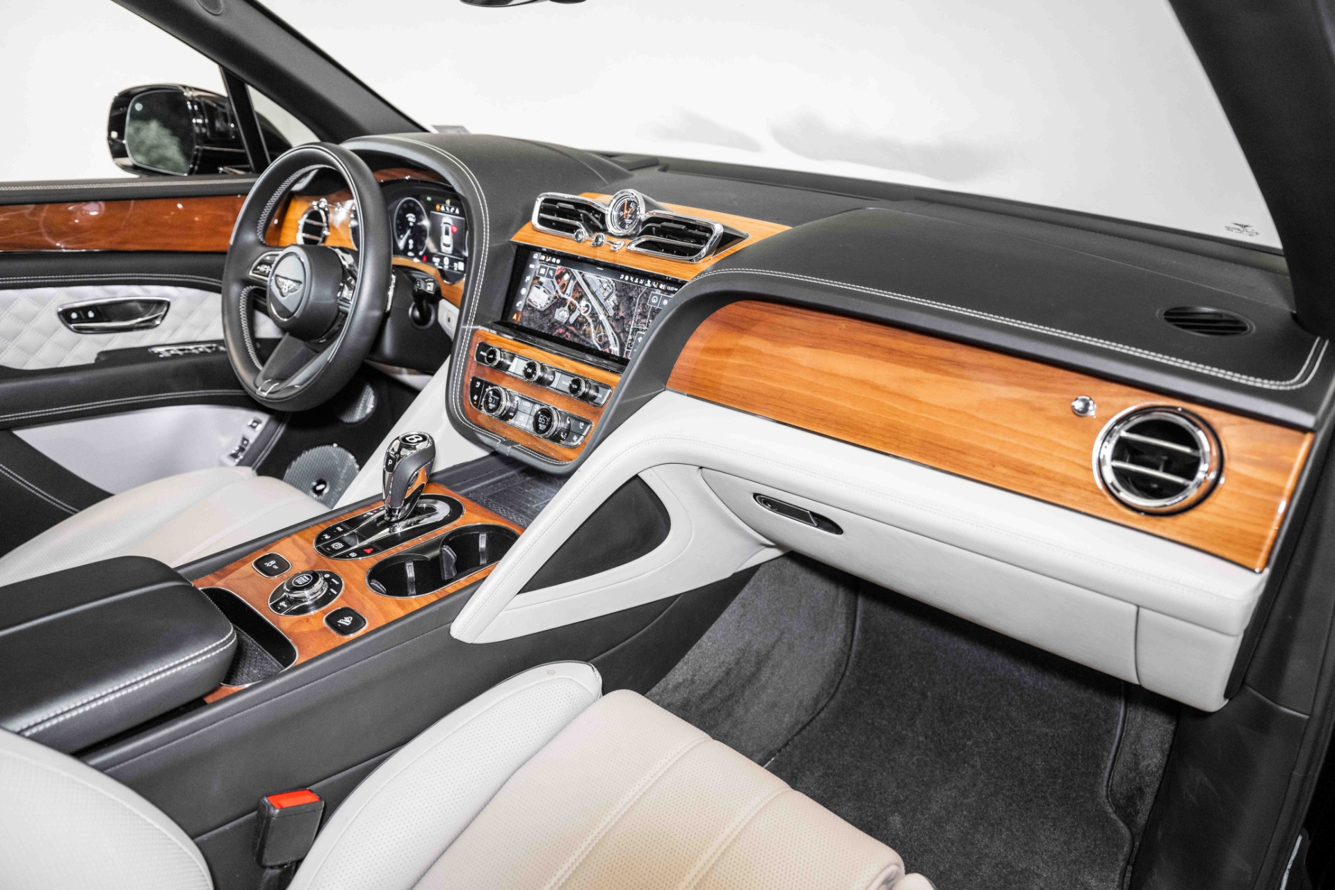 New 2021 Bentley Bentayga V8 | St. Petersburg, FL
