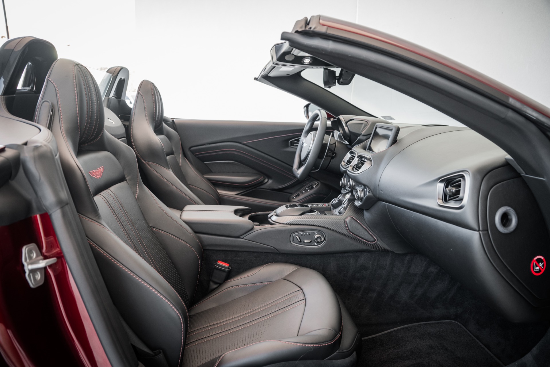 New 2021 Aston Martin Vantage | St. Petersburg, FL