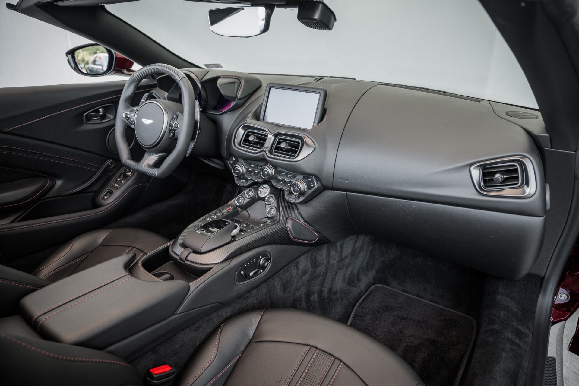 New 2021 Aston Martin Vantage | St. Petersburg, FL