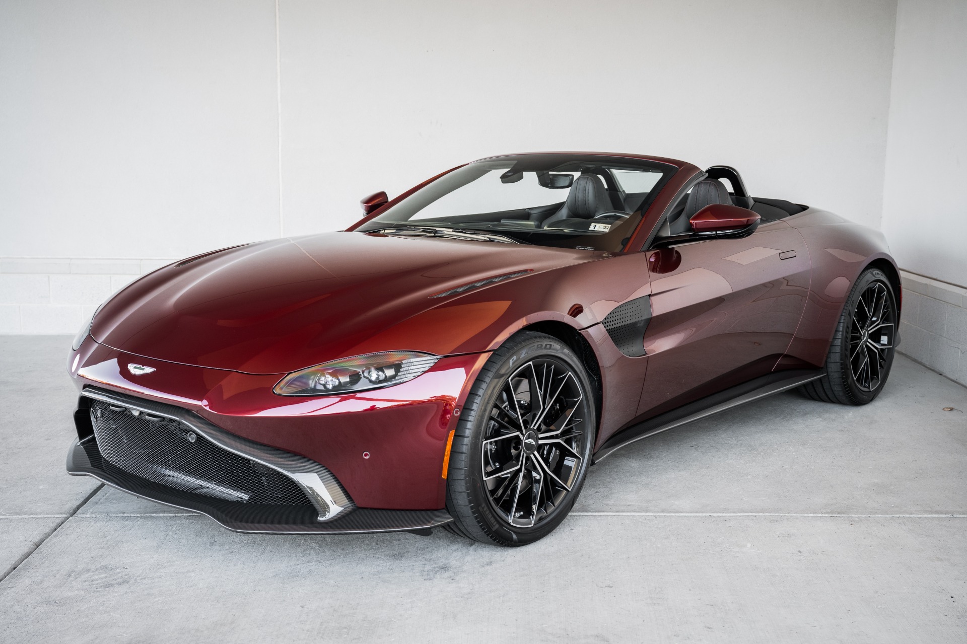New 2021 Aston Martin Vantage | St. Petersburg, FL